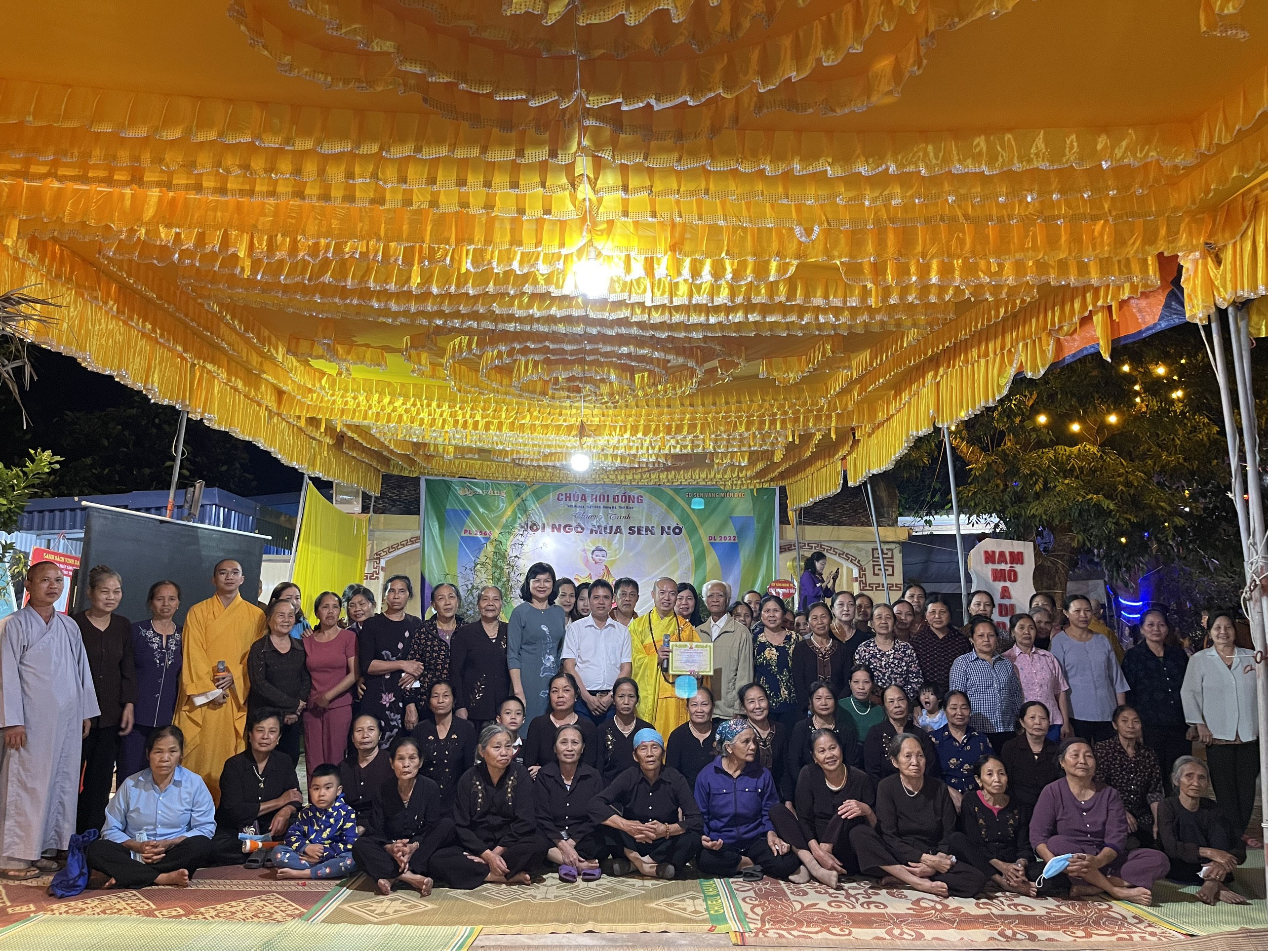 Thái Bình: Sen Vàng miền Bắc họp mặt kính mừng Phật Đản PL.2566 tại chùa Hội Đồng