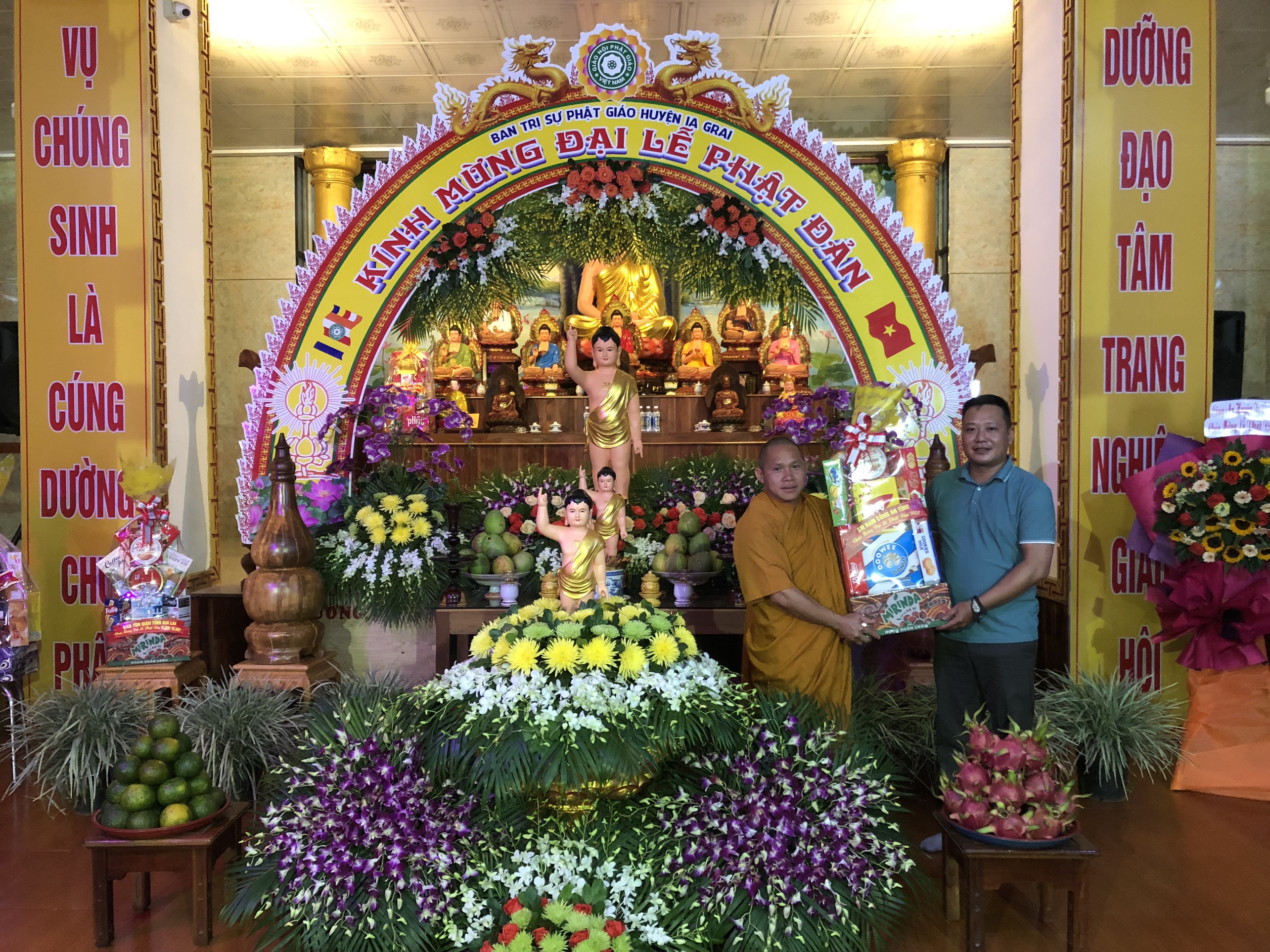 Gia Lai: Lãnh đạo chính quyền thăm và chúc mừng BTS Phật giáo huyện Ia Grai nhân mùa Phật đản
