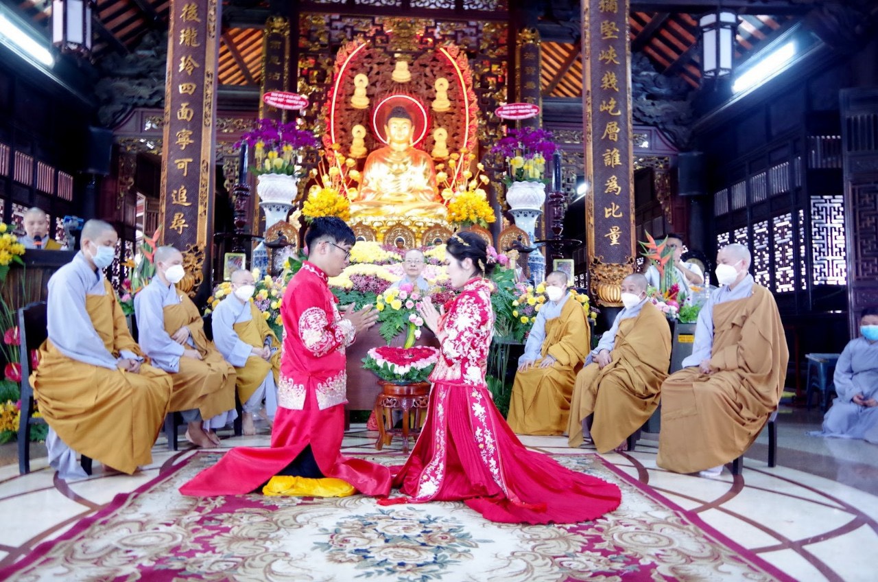 TP.HCM: Lễ Hằng thuận tại chùa Pháp Võ