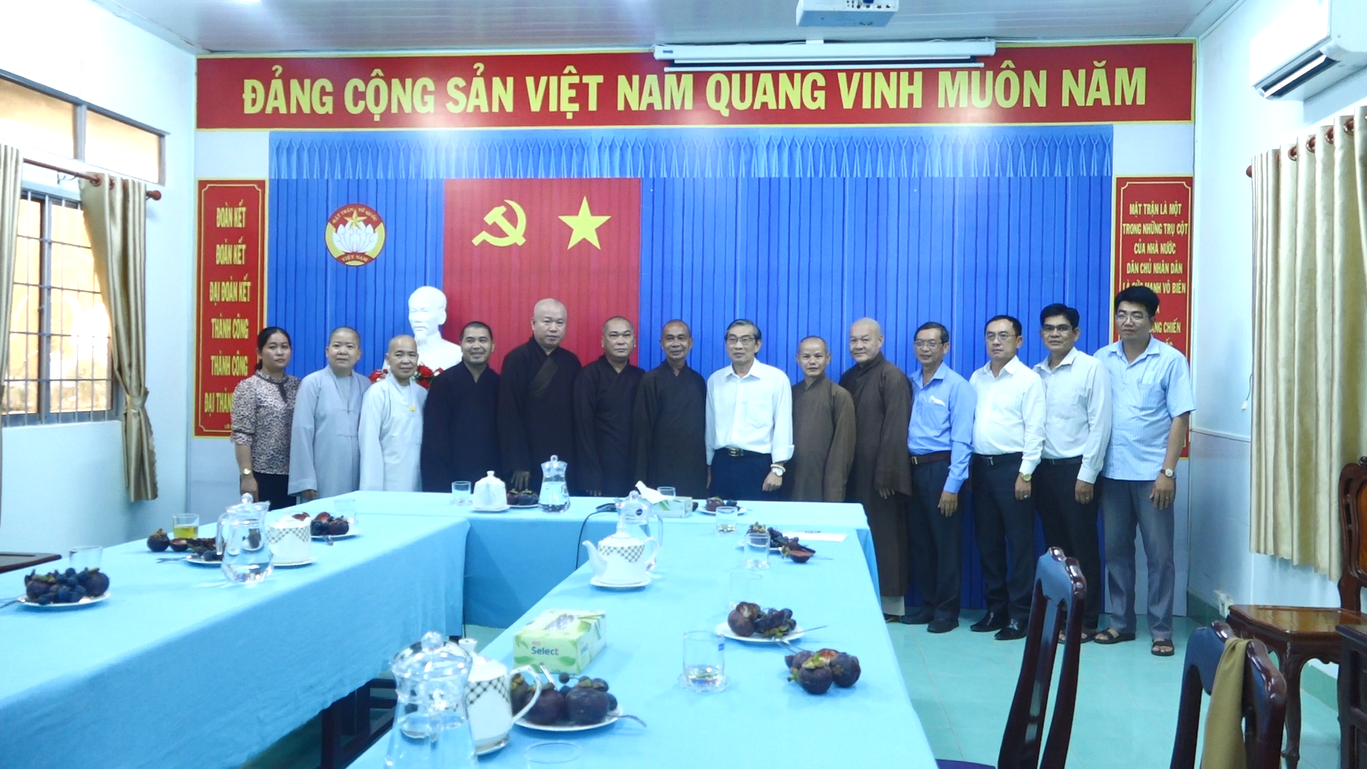 Trà Vinh: Thường trực BTS Phật giáo tỉnh trao đổi một số Phật sự trọng tâm cùng UBMTTQVN tỉnh