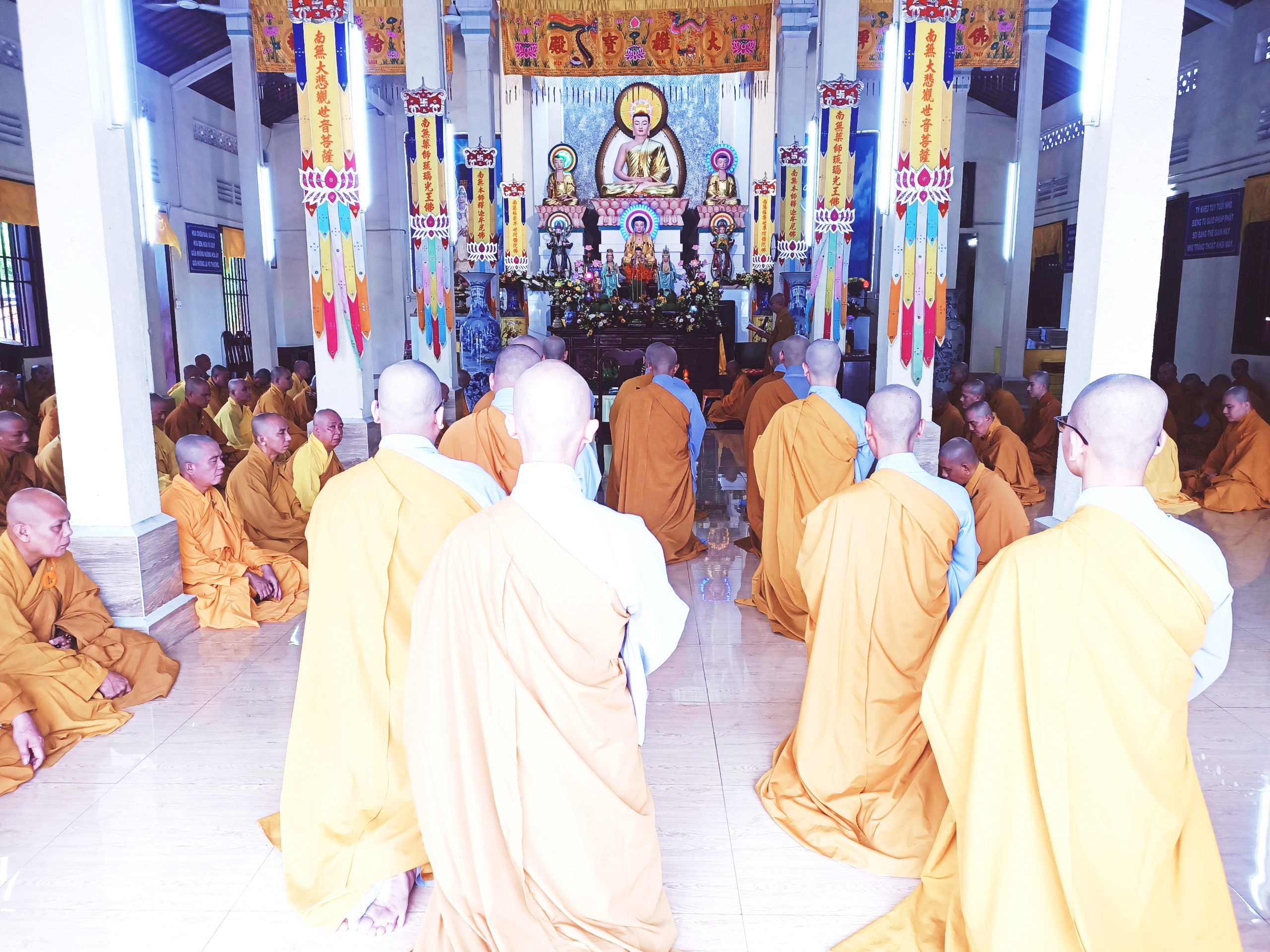 Bến Tre: Chư Hành giả 04 Trường hạ tỉnh Bố tát thính giới định kỳ lần 04 mùa An cư PL.2566
