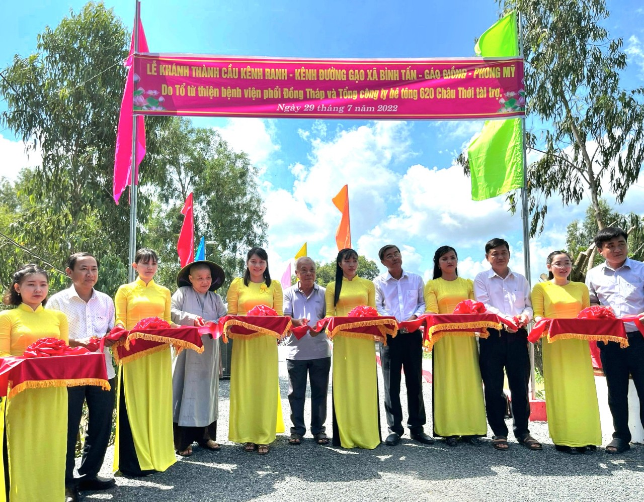 Đồng Tháp: Lễ khánh thành 2 cầu giao thông nông thôn nối liền ba xã Bình Tấn, Gáo Giồng và Phong Mỹ