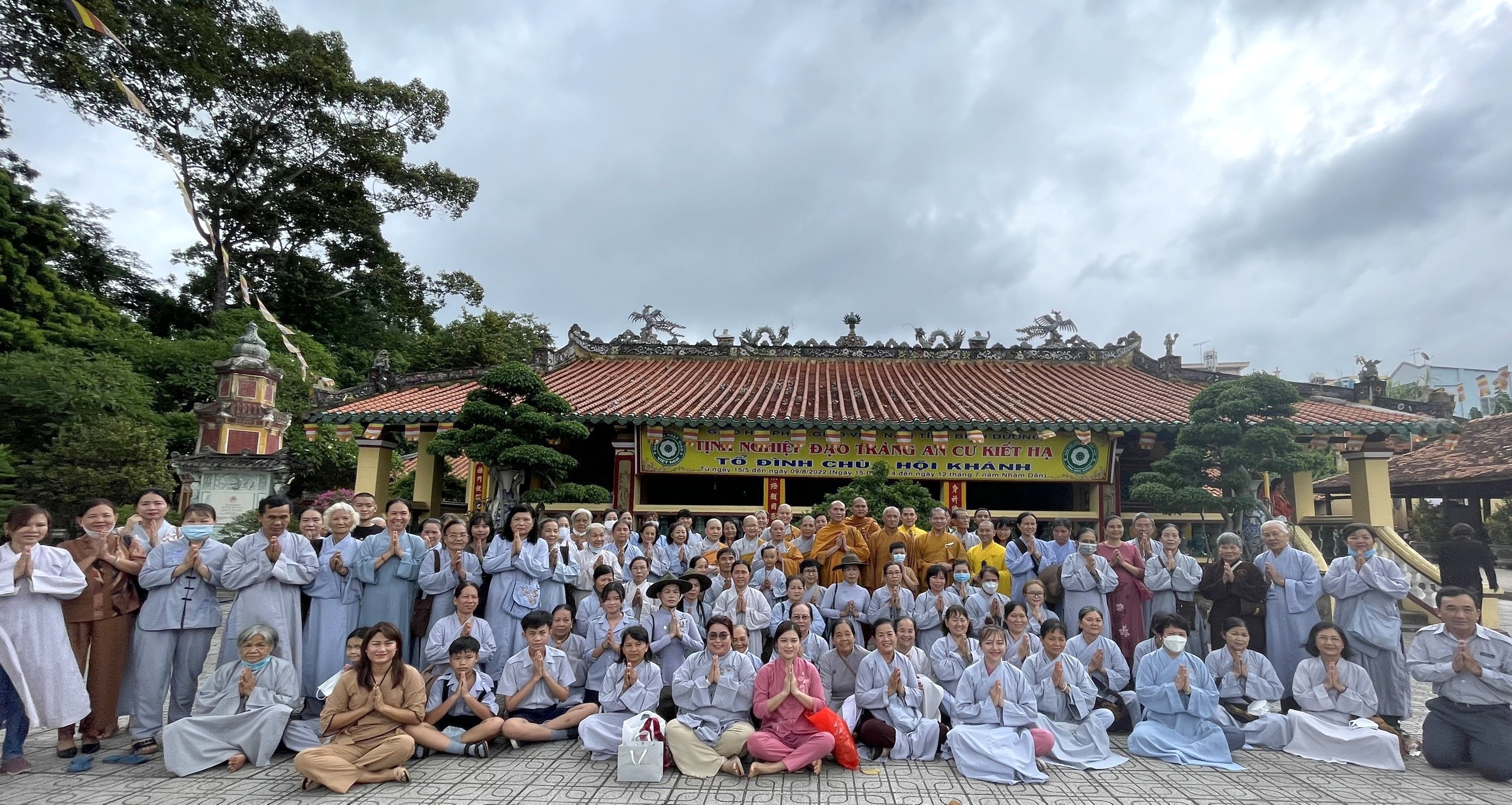 Ban Trị sự Phật giáo huyện Bàu Bàng thăm và cúng dường 4 trường hạ trong tỉnh Bình Dương