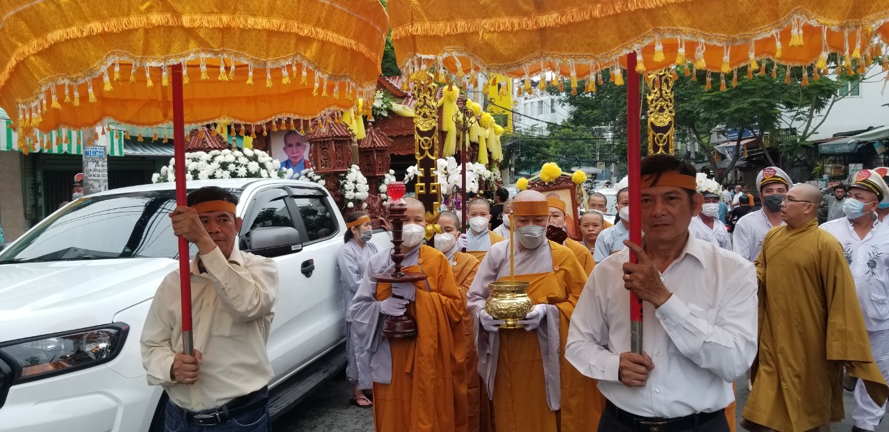 TP.HCM: Lễ truy niệm, cung tống kim quan Ni Trưởng Thích Nữ Tắc Thanh đến nơi trà tỳ