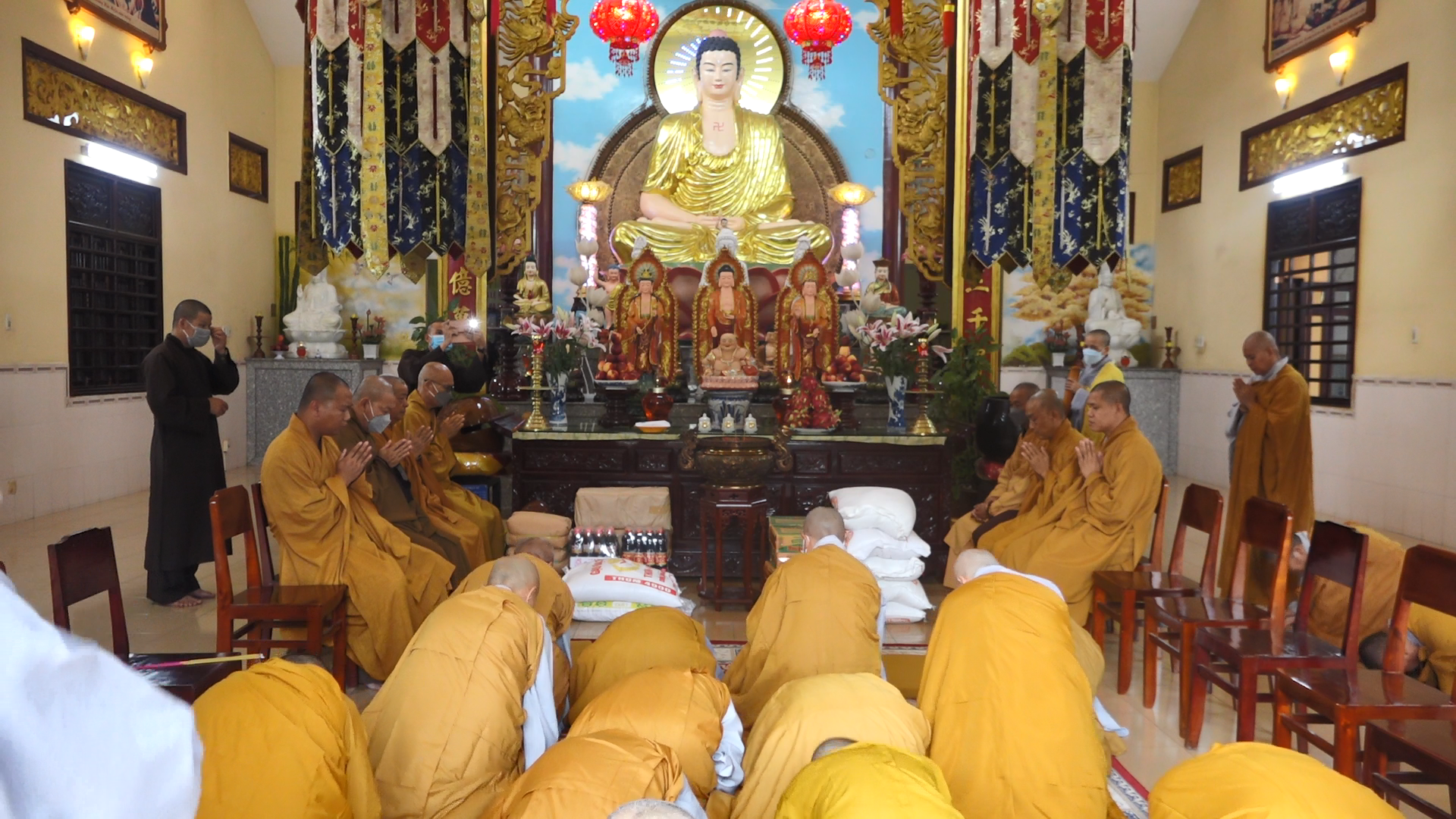 Trà Vinh: Thường trực BTS Phật giáo tỉnh thăm trường hạ Ni chùa Liên Hoa