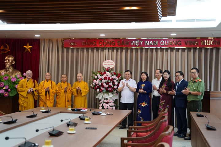 Hà Nội: Lãnh đạo Thành ủy chúc mừng Đại hội Phật giáo thủ đô thành công tốt đẹp