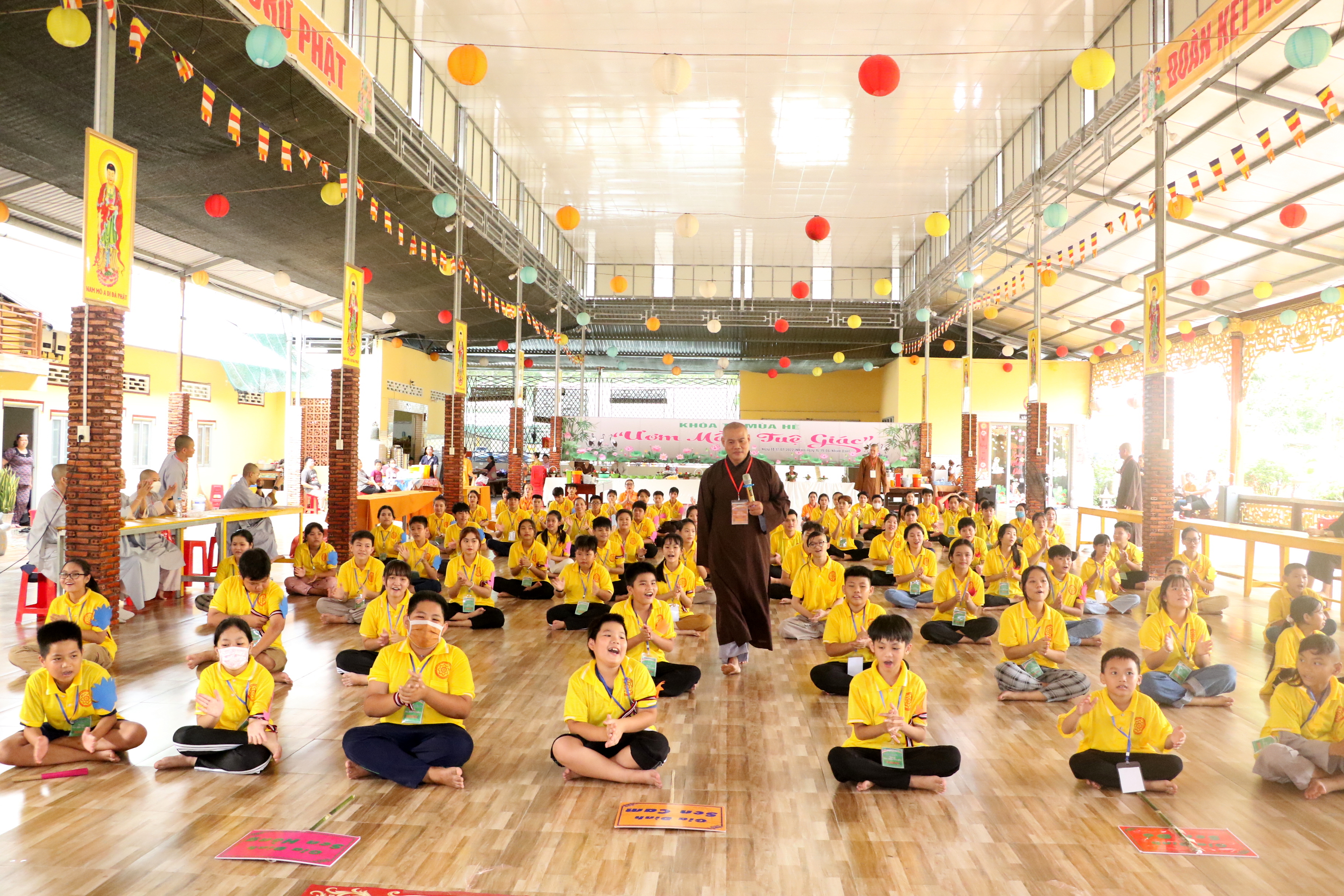 Đồng Tháp: Khóa sinh về tu chung một chùa