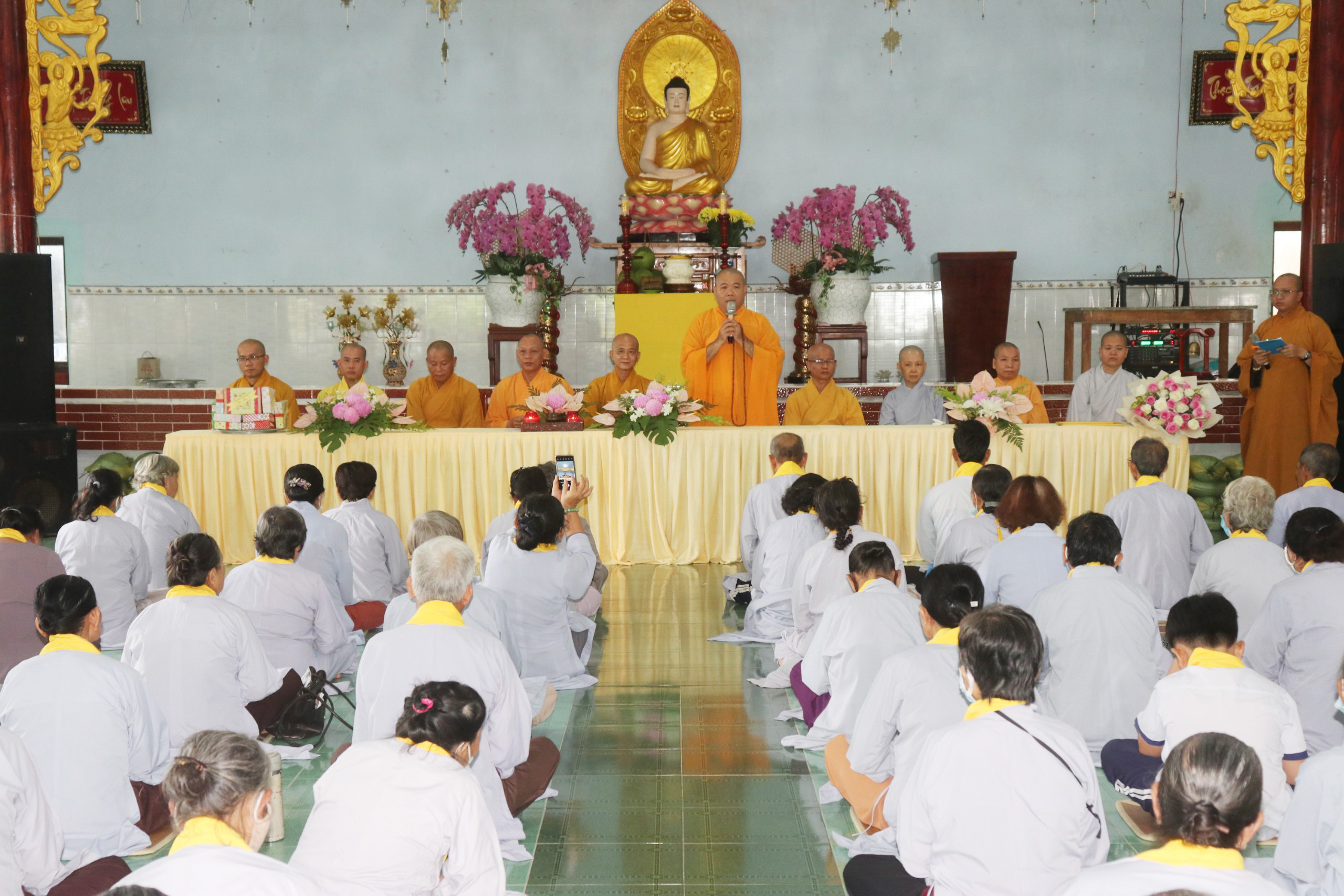 Bến Tre: Ban Hướng dẫn Phật tử GHPGVN tỉnh thăm đạo tràng khóa tu Chùa Phước Lộc