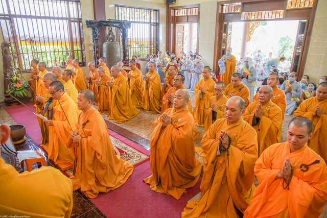 BR-VT: Trụ trì chùa Dược Sư long trọng tổ chức lễ cầu siêu cho thân mẫu nhân mùa Vu lan - Báo hiếu