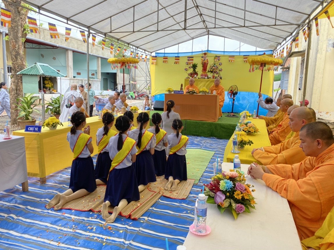 Đồng Nai: Chùa Pháp Quang tổ chức lễ Vu Lan và trao quà cho bà con khó khăn