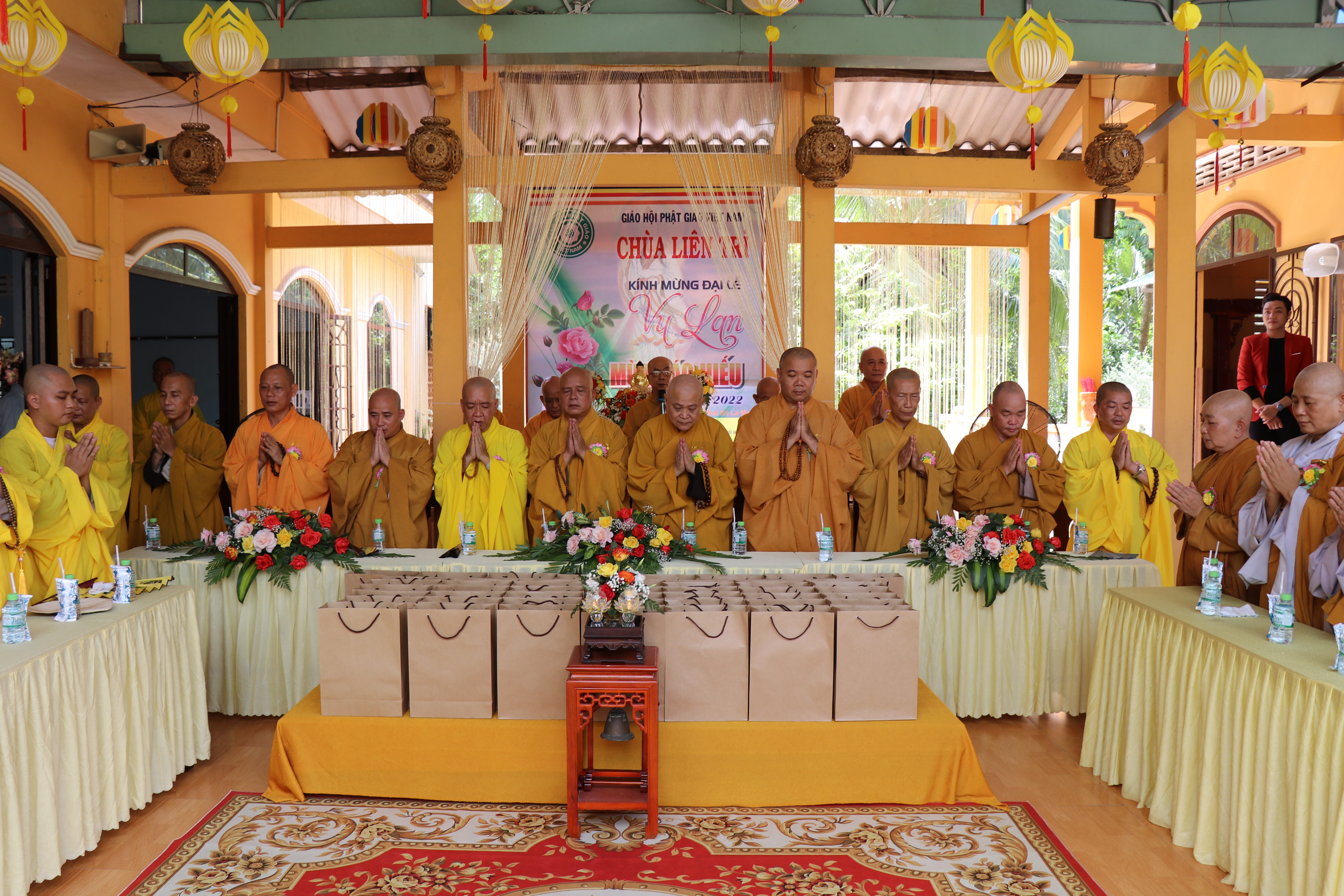 Bến Tre: Chùa Liên Trì long trọng thiết lễ Vu Lan PL.2566