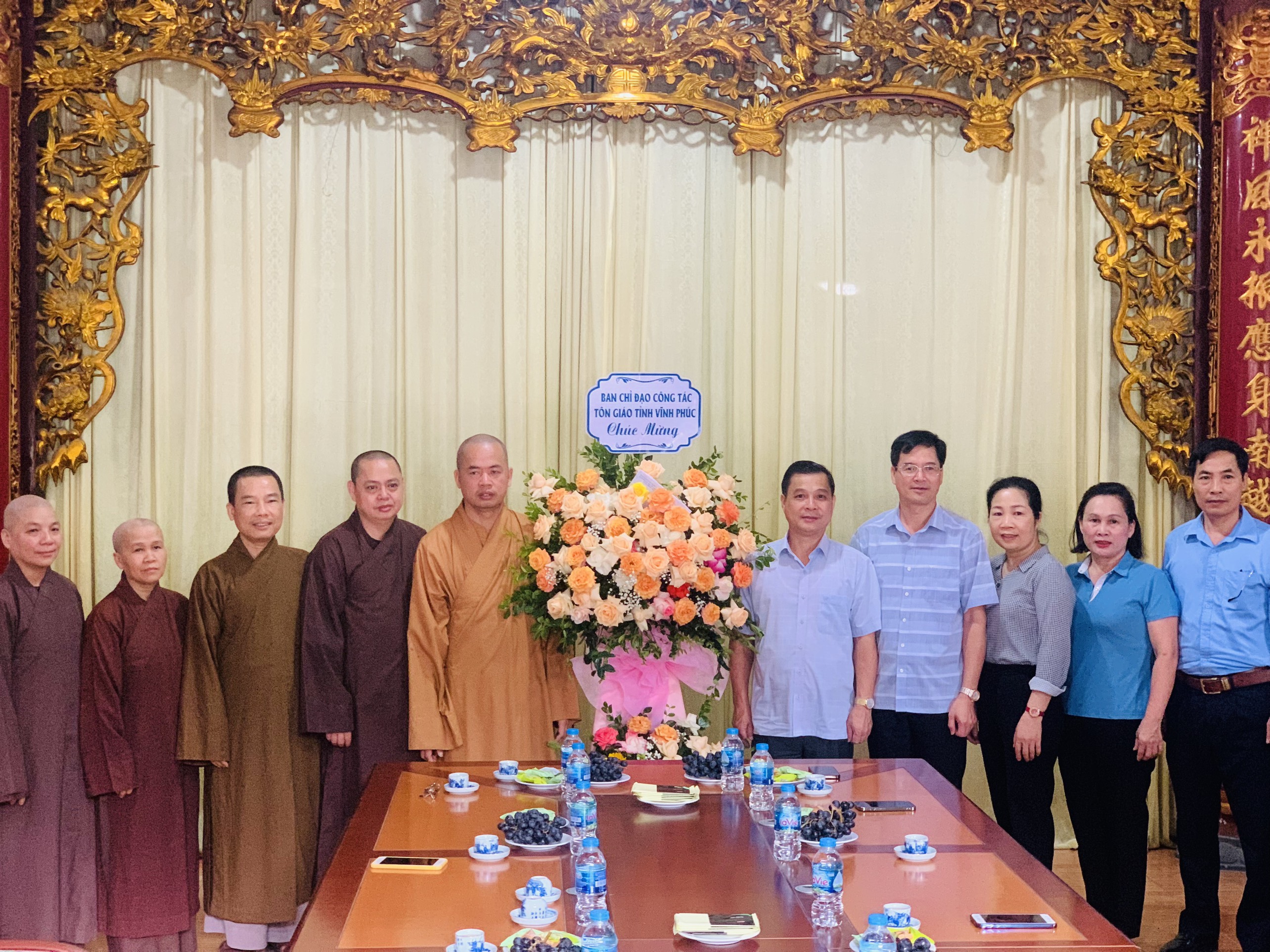 Vĩnh Phúc: Ban Dân vận Tỉnh ủy chúc mừng Ban Trị sự tỉnh nhân mùa Vu lan - Báo hiếu