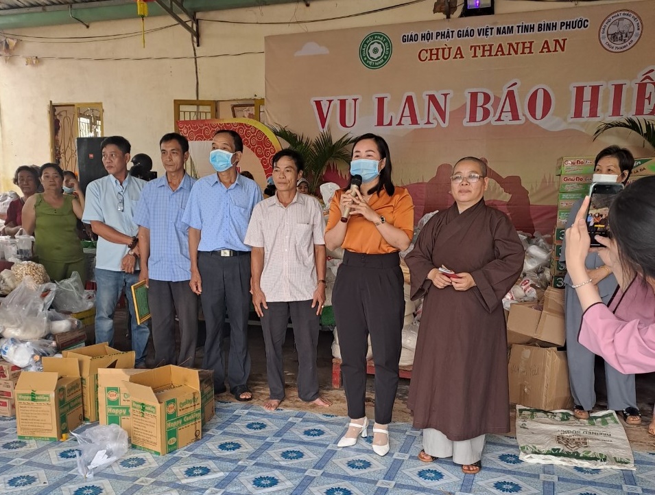 Bình Phước: Chùa Thanh An trao tặng 120 phần quà cho bà con nghèo tại địa phương