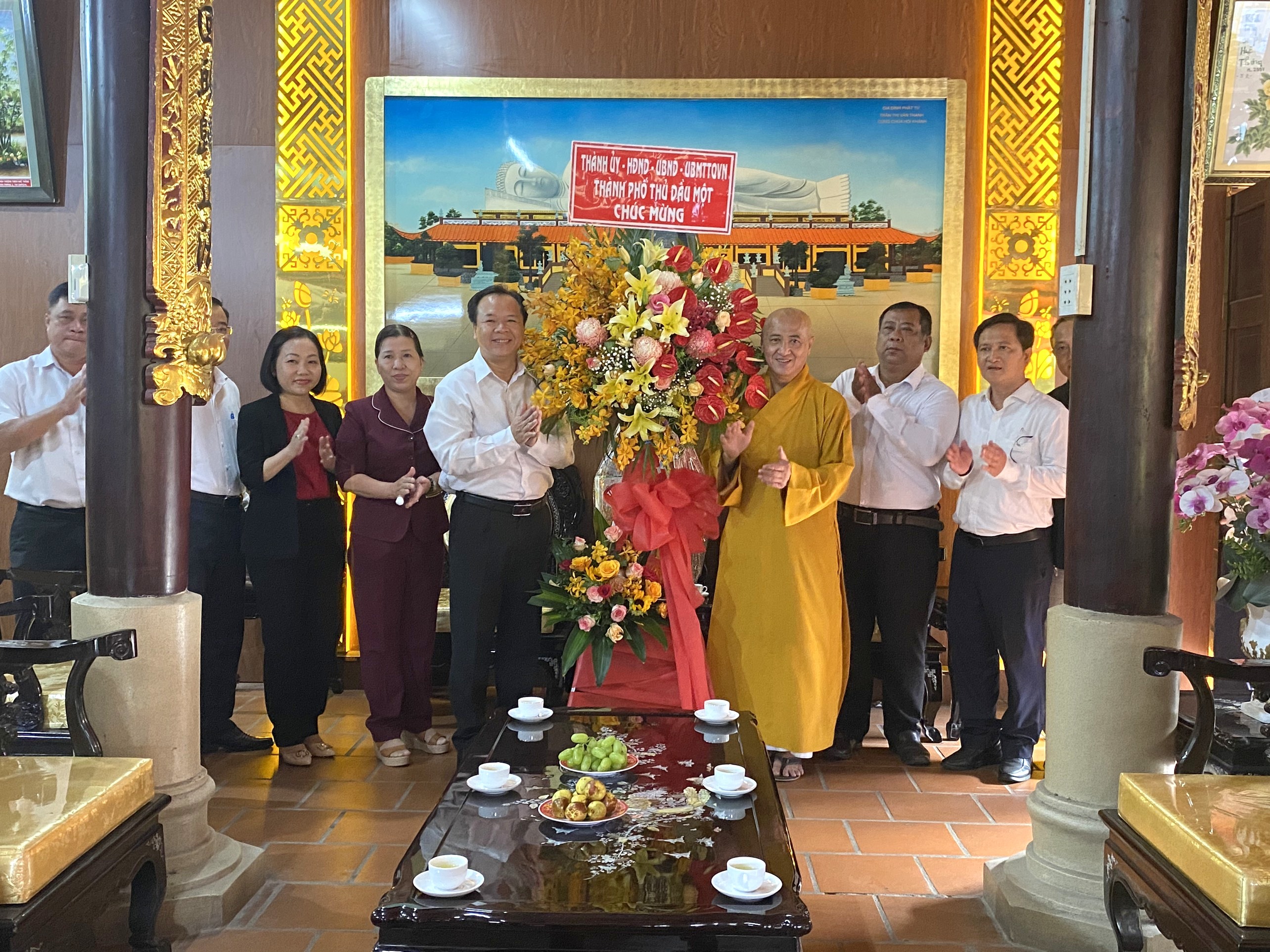 Bình Dương: Thành uỷ TP. Thủ Dầu Một chúc mừng Phật giáo tỉnh nhân lễ Vu lan Báo hiếu