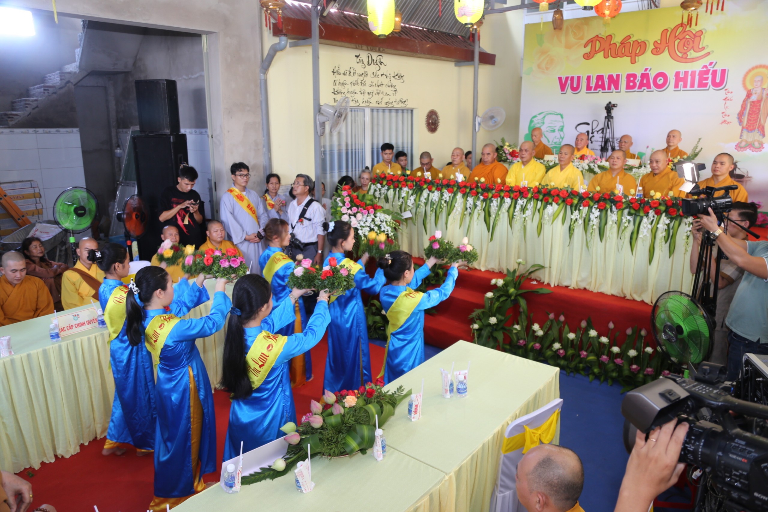 Hậu Giang: Lễ Vu lan báo hiếu – Dâng y ca sa tại chùa Ngọc Thiên