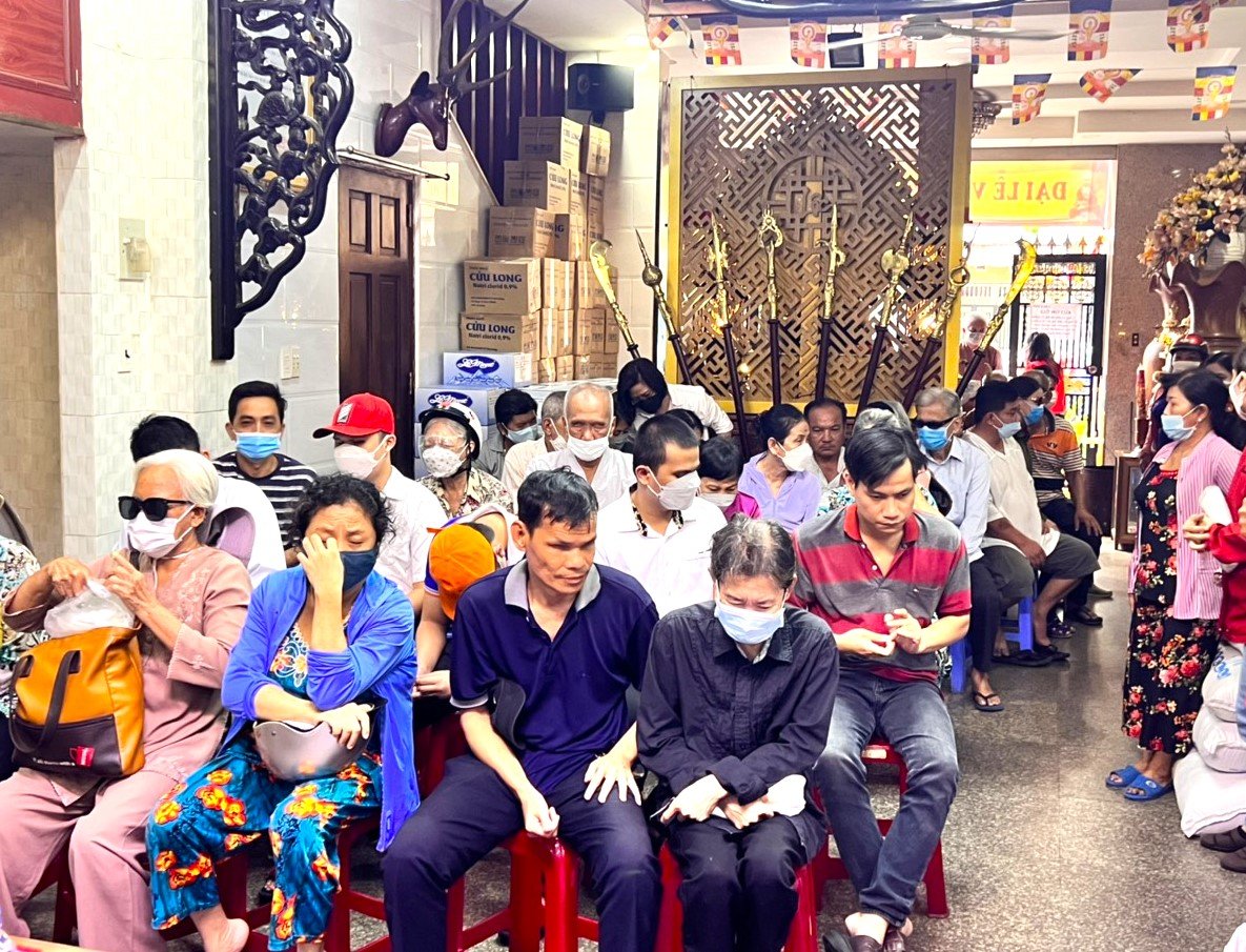 TP.HCM: Chùa Lộc Dã trao quà hỗ trợ người khiếm thị nhân mùa Vu Lan báo hiếu
