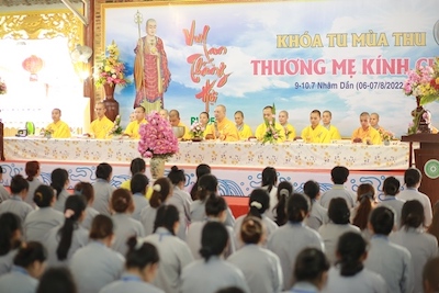 Thừa Thiên Huế: Khai mạc khoá tu mùa thu chủ đề “Thương mẹ kính cha” tại chùa Từ Lâm
