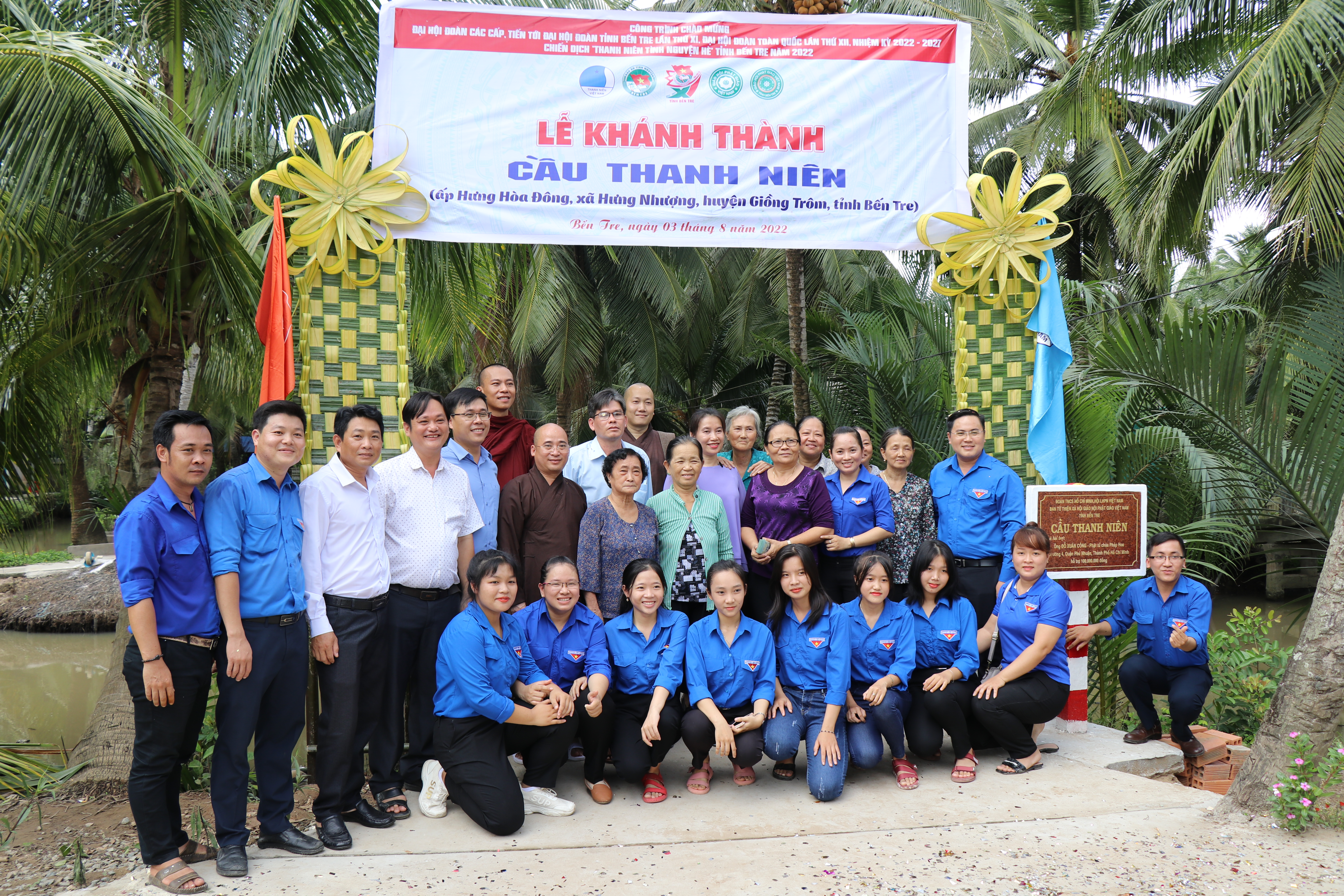 Bến Tre: Ban Từ Thiện Xã Hội tỉnh phối hợp cùng Đoàn Thanh Niên Cộng Sản Hồ Chí Minh tỉnh bàn giao cầu Thanh Niên tại xã Hưng Nhượng