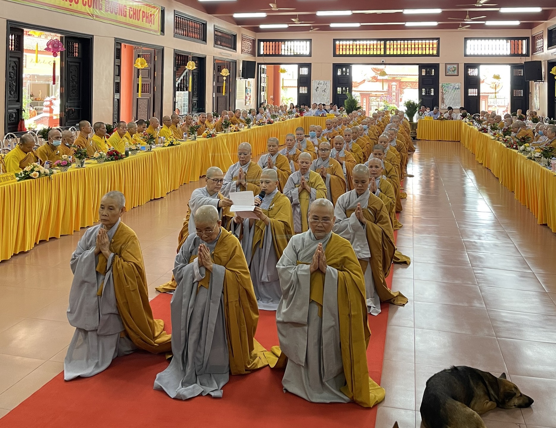 Bình Phước: Phật giáo tỉnh trang nghiêm lễ bế mạc khoá an cư, tự tứ, tạ pháp và dâng Y ca sa