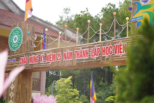 TT Huế: Học viện Phật giáo Việt Nam tổ chức Lễ kỷ niệm 25 năm thành lập