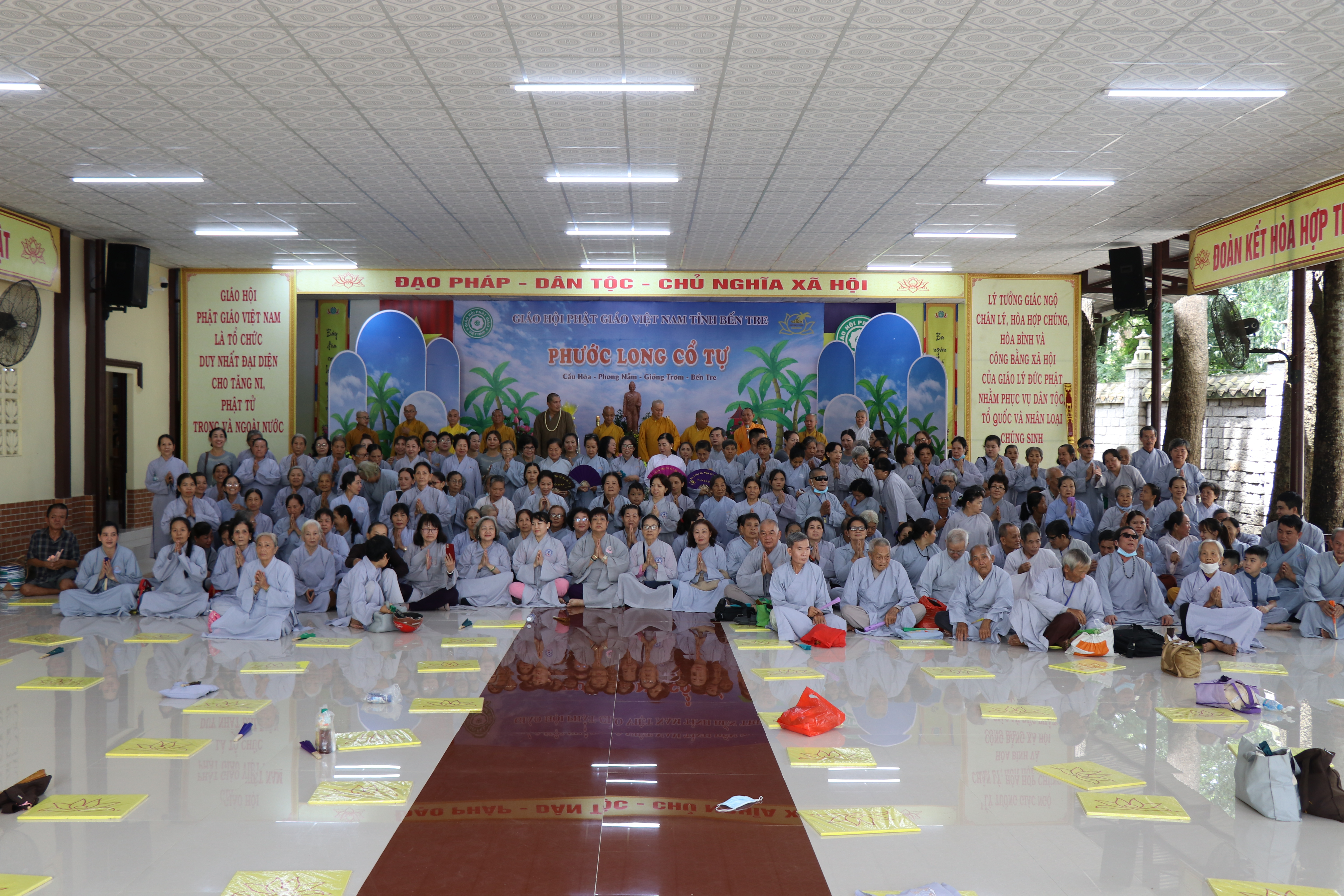 Bến Tre: Ban Hướng dẫn Phật tử GHPGVN tỉnh Bến Tre thăm hai đạo tràng huyện Giồng Trôm