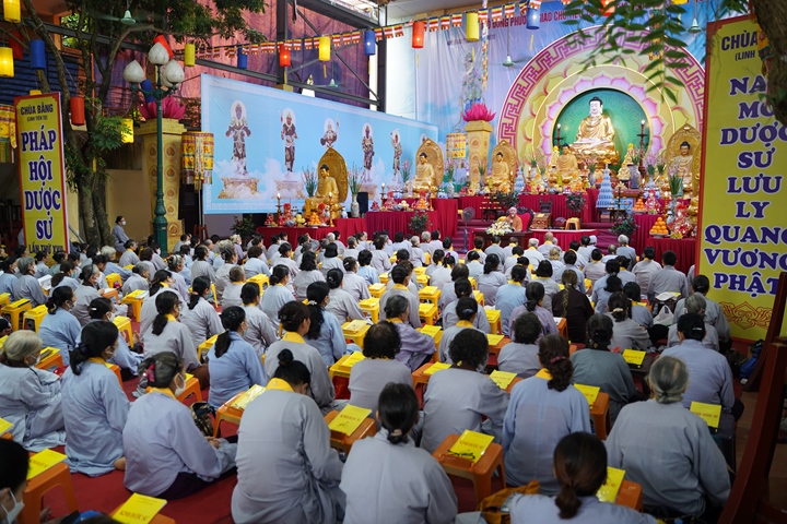 Hà Nội: Tổng hợp sáu ngày Pháp Hội Dược Sư tại chùa Bằng