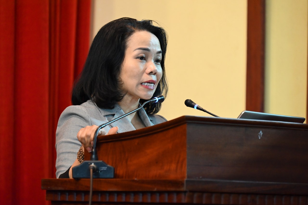 Hà Nội: Tăng Ni sinh Học viện PGVN nghe phổ biến pháp luật về tín ngưỡng, tôn giáo