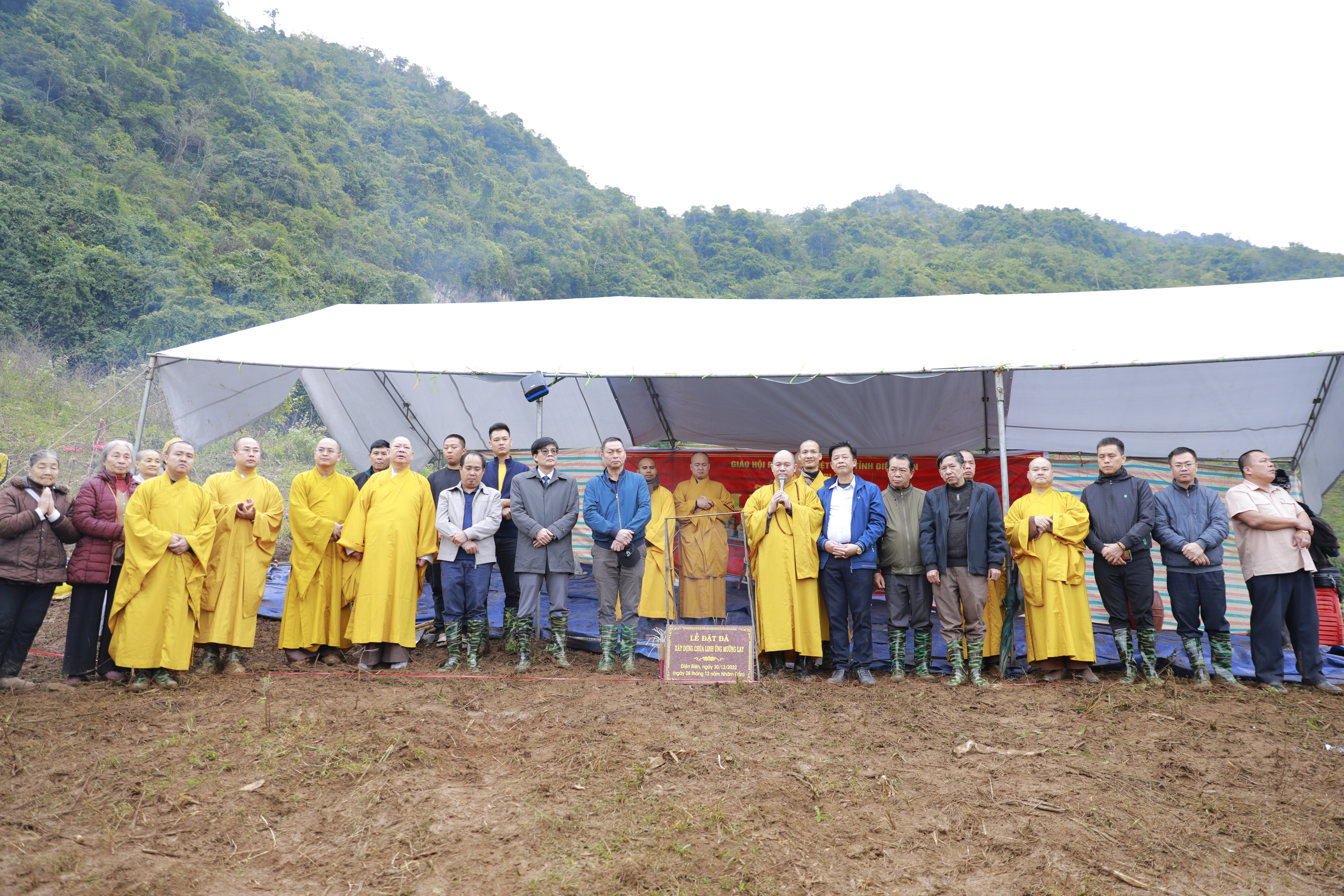 Điện Biên: Lễ đặt đá chùa Linh Ứng Mường Lay