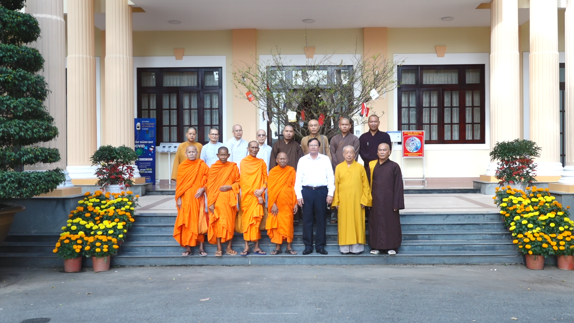 Trà Vinh: BTS Phật giáo tỉnh thăm, chúc tết Quý Mão đến các cơ quan ban ngành tỉnh