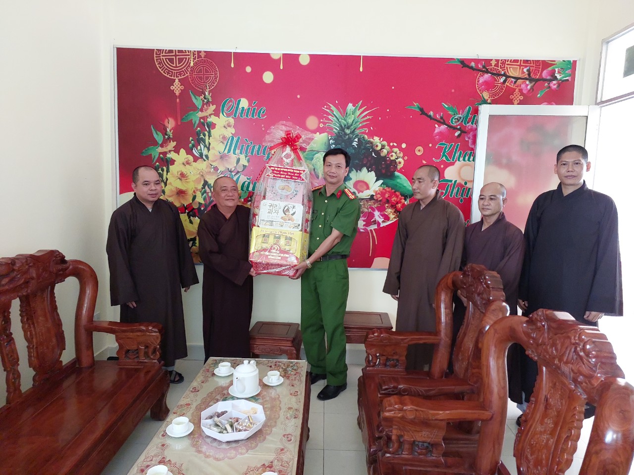 Bến Tre: BTS PG huyện Thạnh Phú chúc tết lãnh đạo Huyện Ủy, HĐND, UBND, UB MTTQVN huyện Thạnh Phú