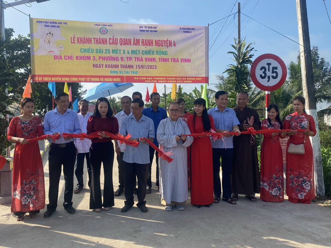 Trà Vinh: Chùa Long Bửu khánh thành 2 cây cầu giao thông nông thôn