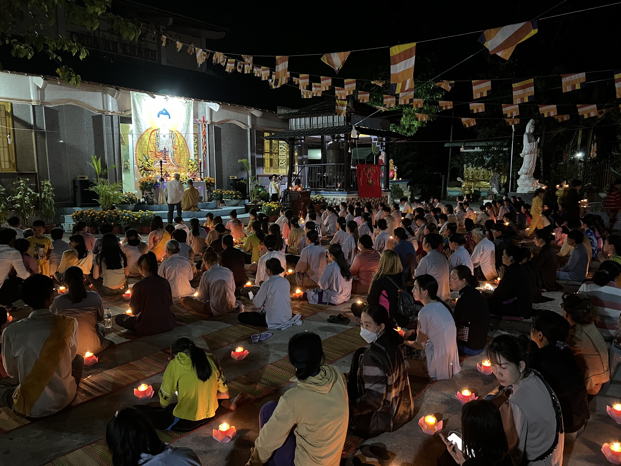 Đồng Tháp: Đêm hoa đăng khai đàn Dược Sư tại chùa An Khánh