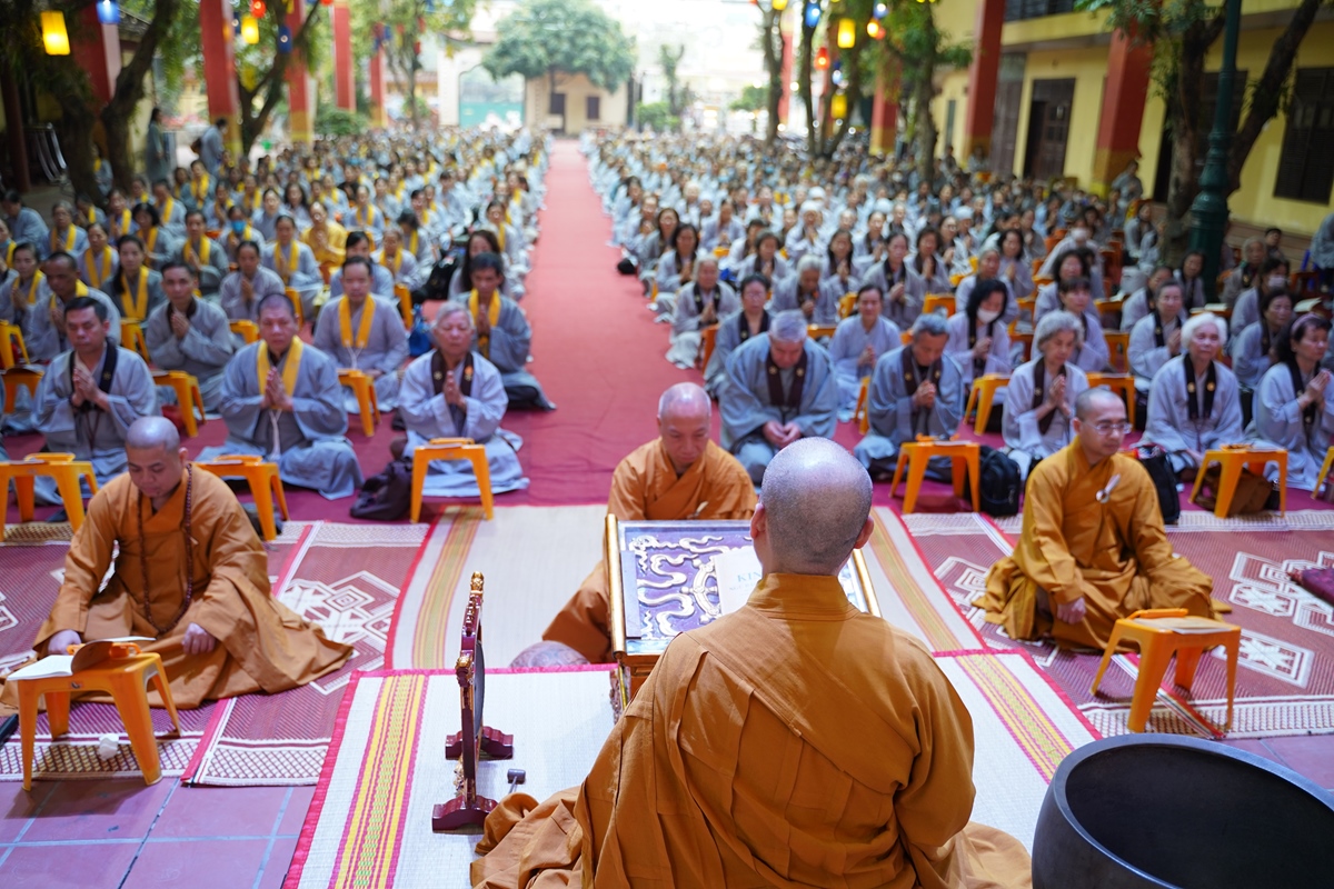 Hà Nội: Ngày tu an lạc tháng hai năm Quý Mão tại chùa Bằng