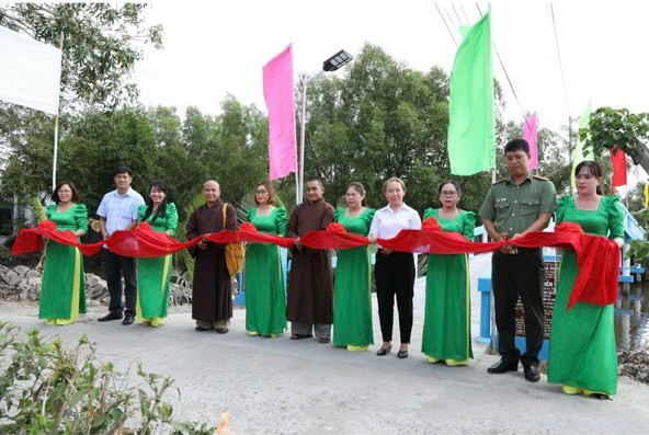 Bạc Liêu: Phân ban Từ thiện Giáo dục đối ngoại & quan hệ Quốc tế bàn giao cầu giao thông tại thị xã Giá Rai