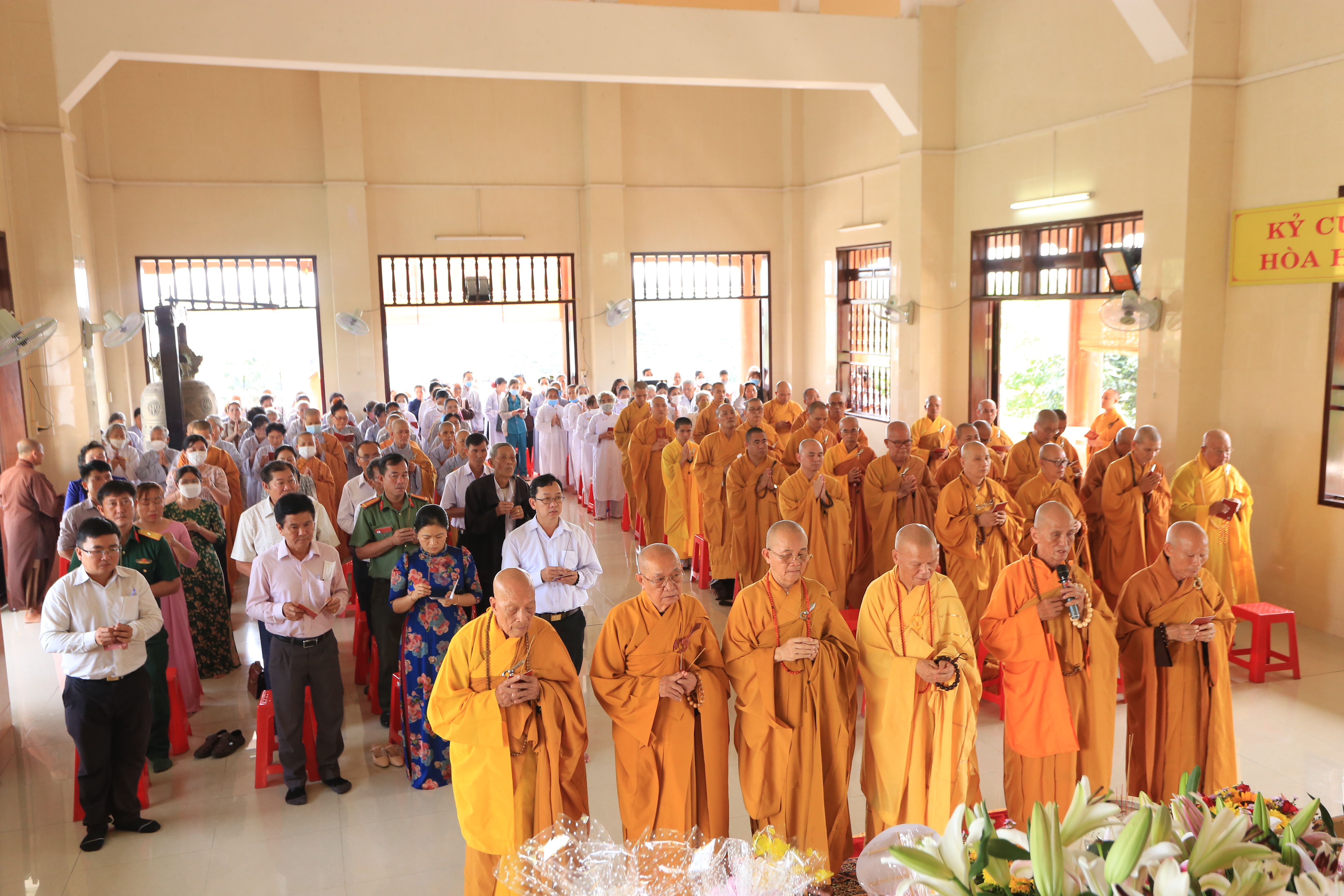 Long An: Trang nghiêm lễ cầu quốc thái dân an, cầu siêu - bạt độ tại chùa Tường Vân