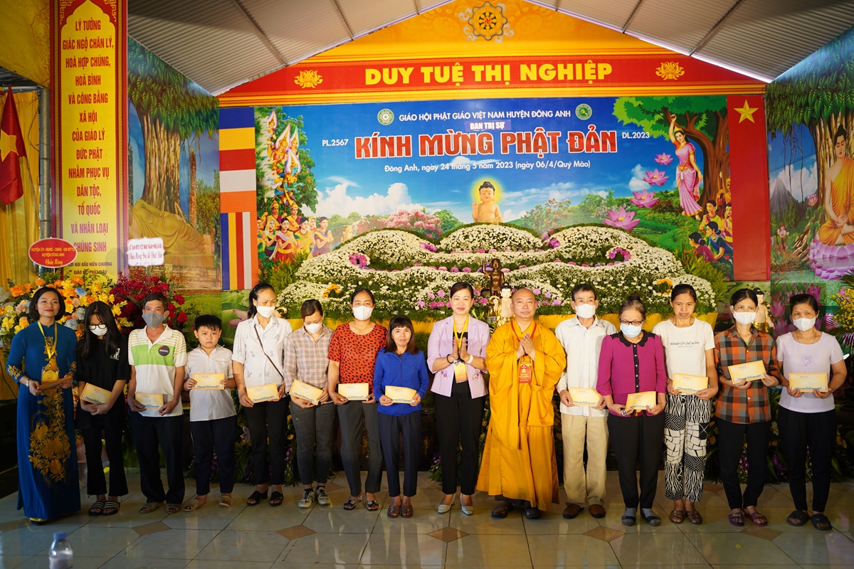 Hà Nội: Ban trị sự Phật giáo huyện Đông Anh kính mừng Phật đản PL. 2567