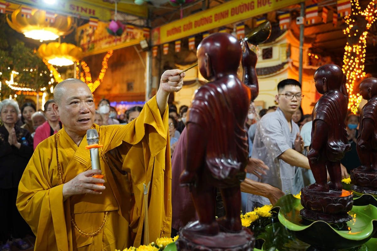 Hà Nội: Chùa Tương Mai kính mừng Phật đản PL.2567