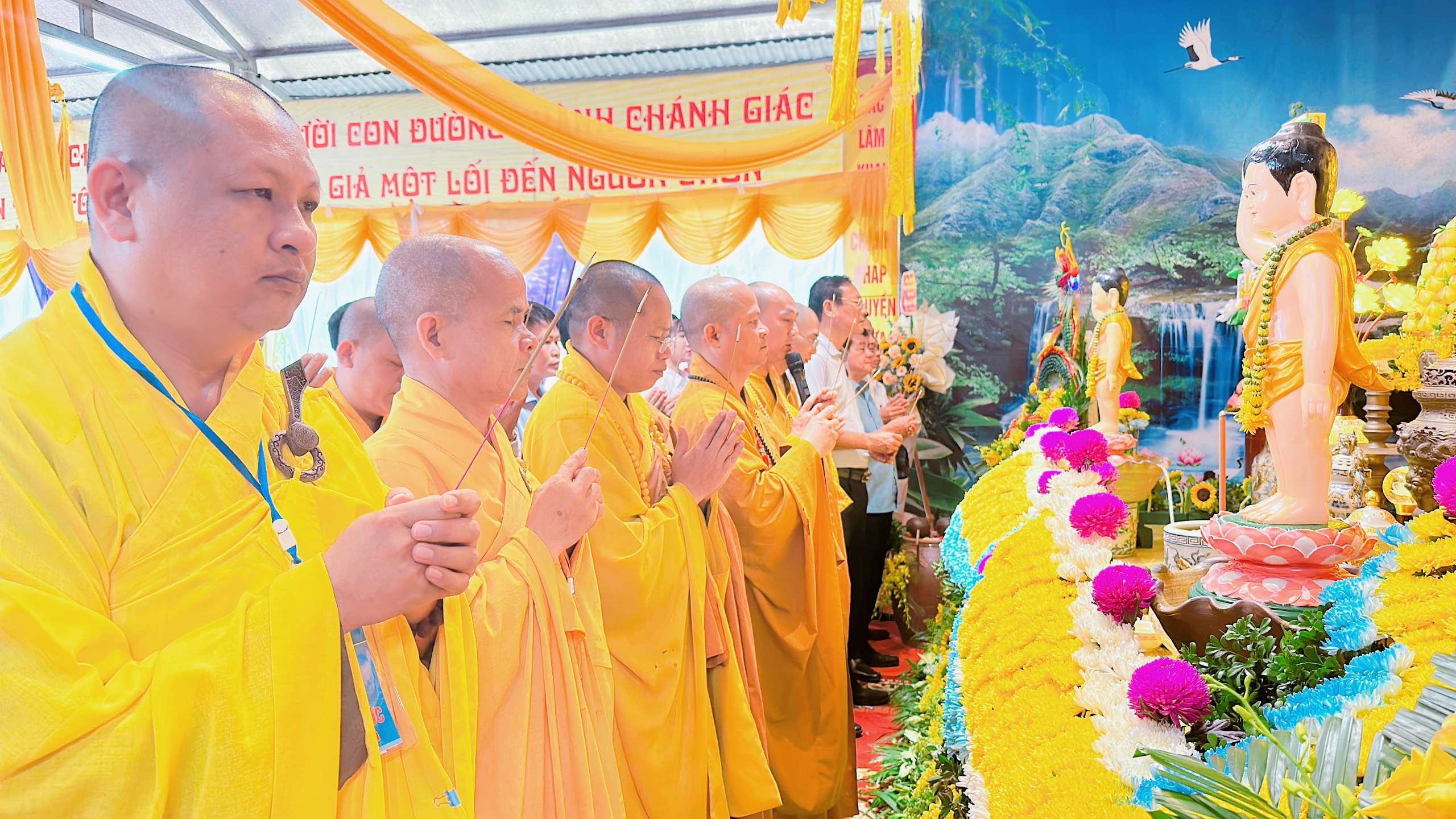 Thái Nguyên: Phật giáo huyện Đại Từ long trọng tổ chức Đại lễ Phật đản PL.2567