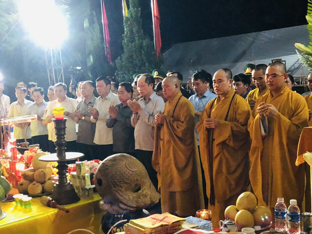 Hà Tĩnh: Trang nghiêm lễ tưởng niệm các Anh hùng liệt sỹ tại nghĩa trang Quốc gia Liệt sỹ Nầm