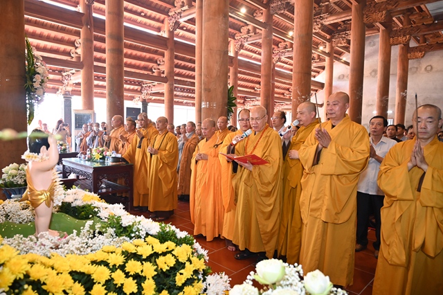 Hải Phòng: Ban Trị sự GHPGVN huyện Tiên Lãng kính mừng Đại lễ Phật đản PL.2567