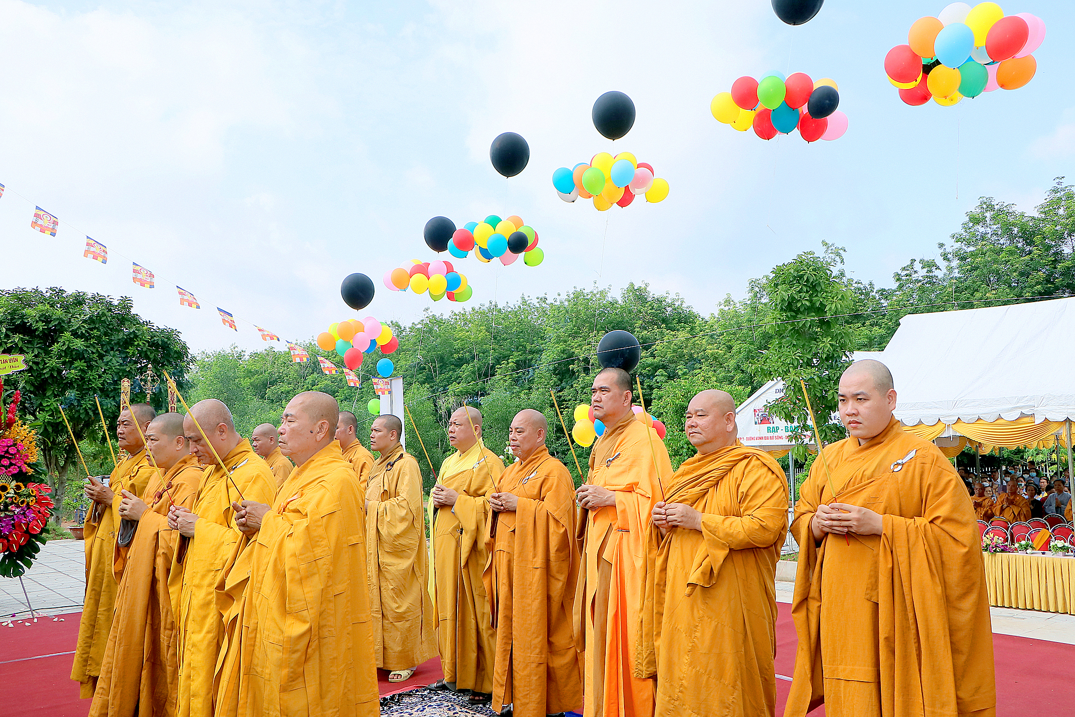 Bình Dương: Phật giáo huyện Dầu Tiếng Kính mừng Đại lễ Phật Đản