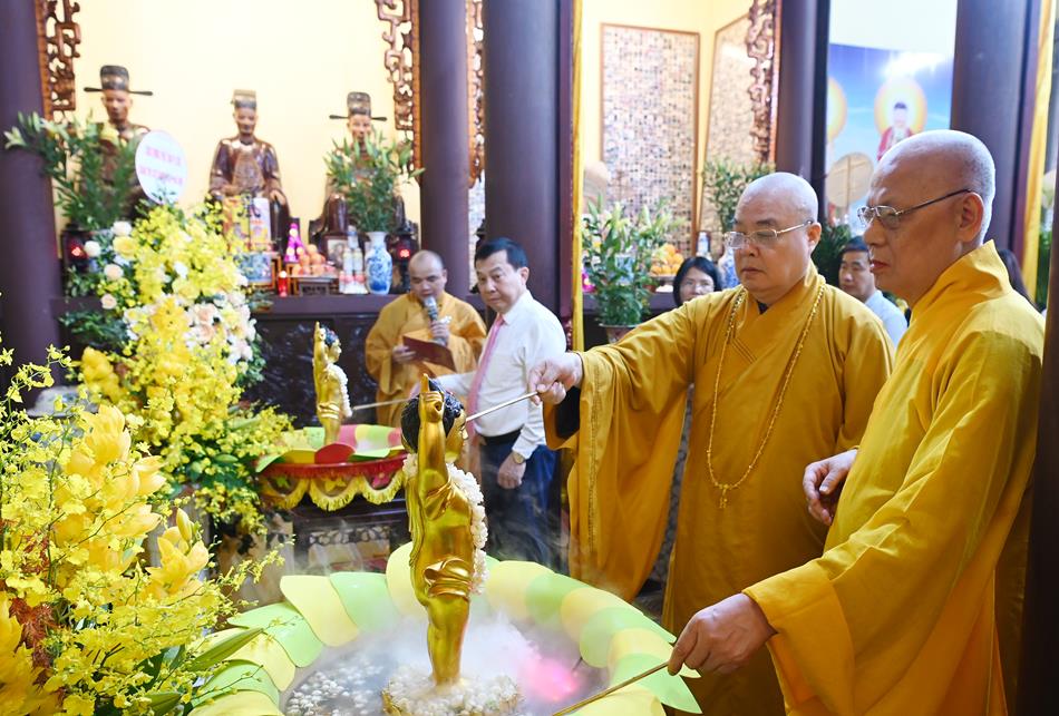 Hà Nội: Đại lễ Phật đản PL.2567 – DL 2023 của BTS GHPGVN quận Hoàn Kiếm