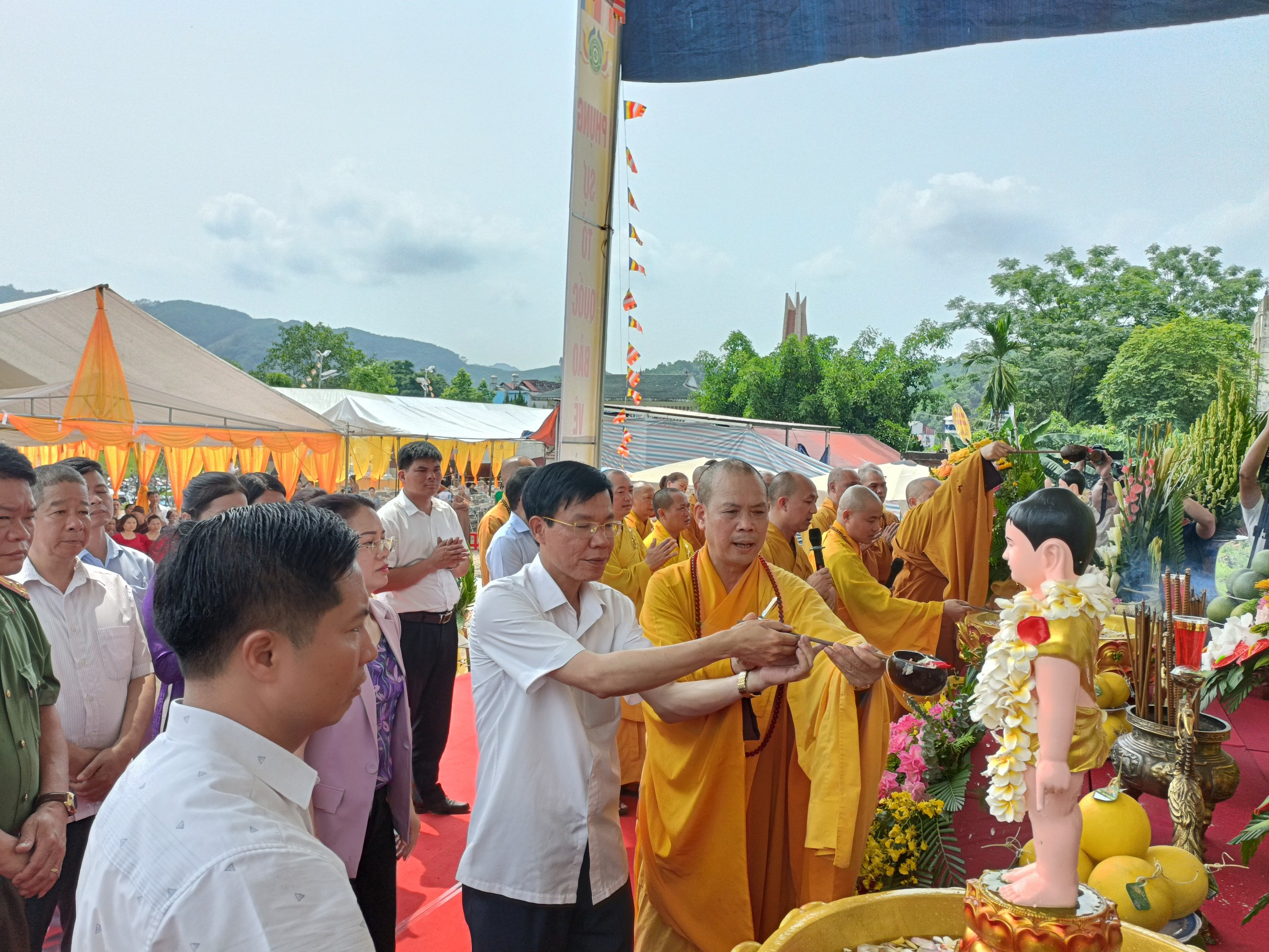 Thái Nguyên: Chùa Xả - Vĩnh Phúc Tự trang nghiêm Đại lễ Phật đản PL.2567