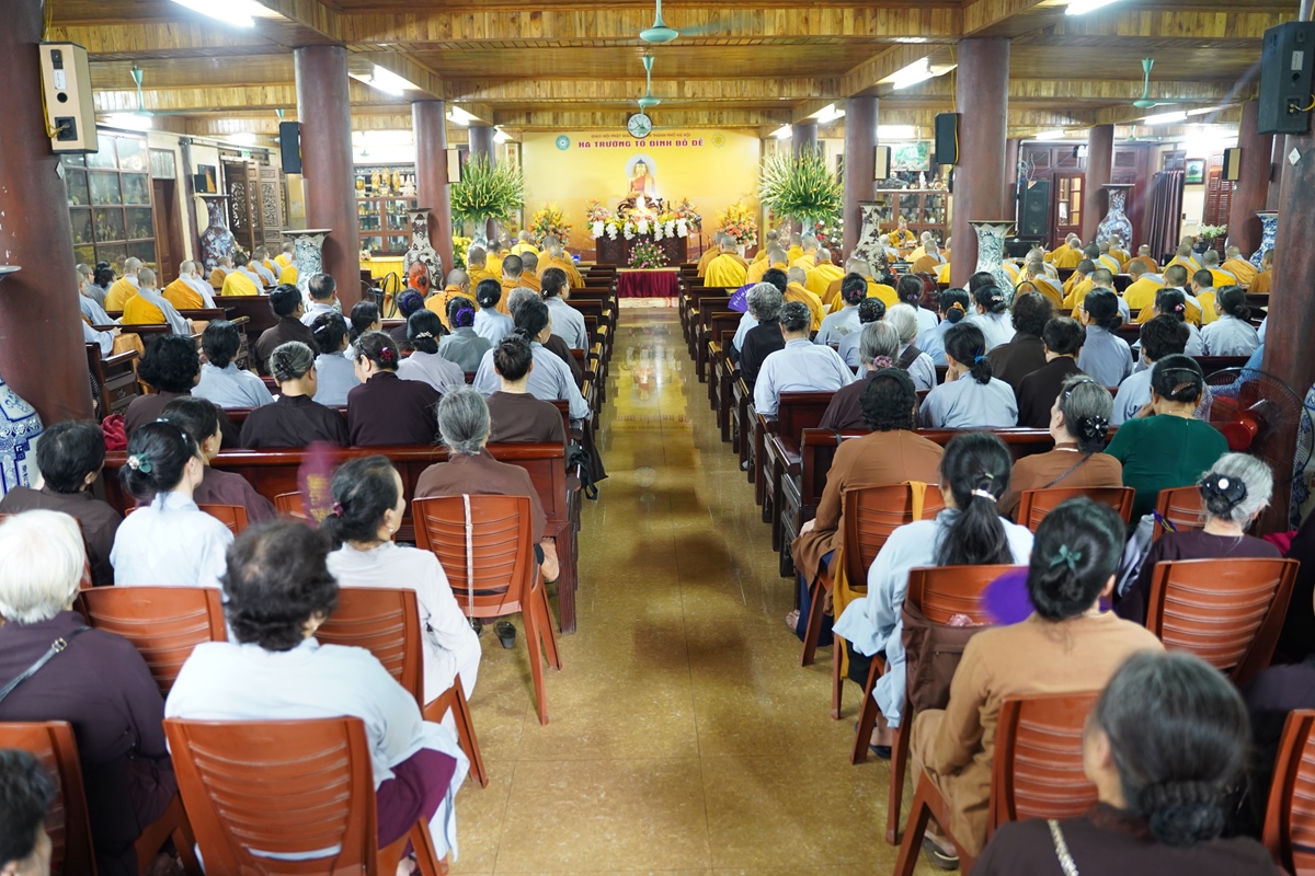 Hà Nội: Trường hạ Bồ Đề khai pháp an cư kiết hạ PL.2567