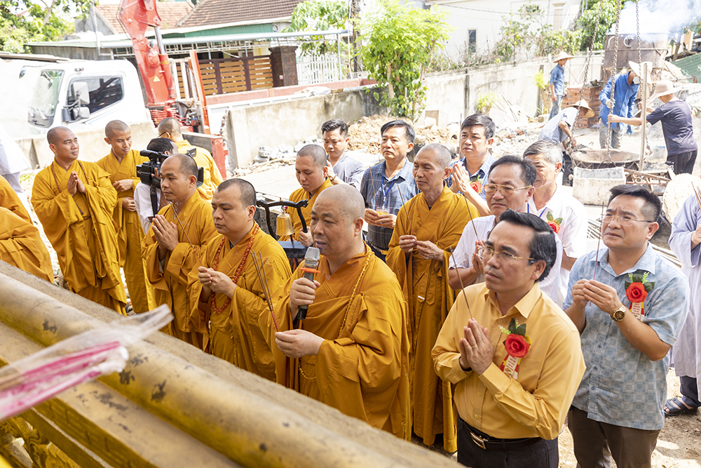 Nghệ An: Trang nghiêm Đại lễ Phật đản, an vị Phật và đúc Đại Hồng chung tại chùa Phúc mỹ