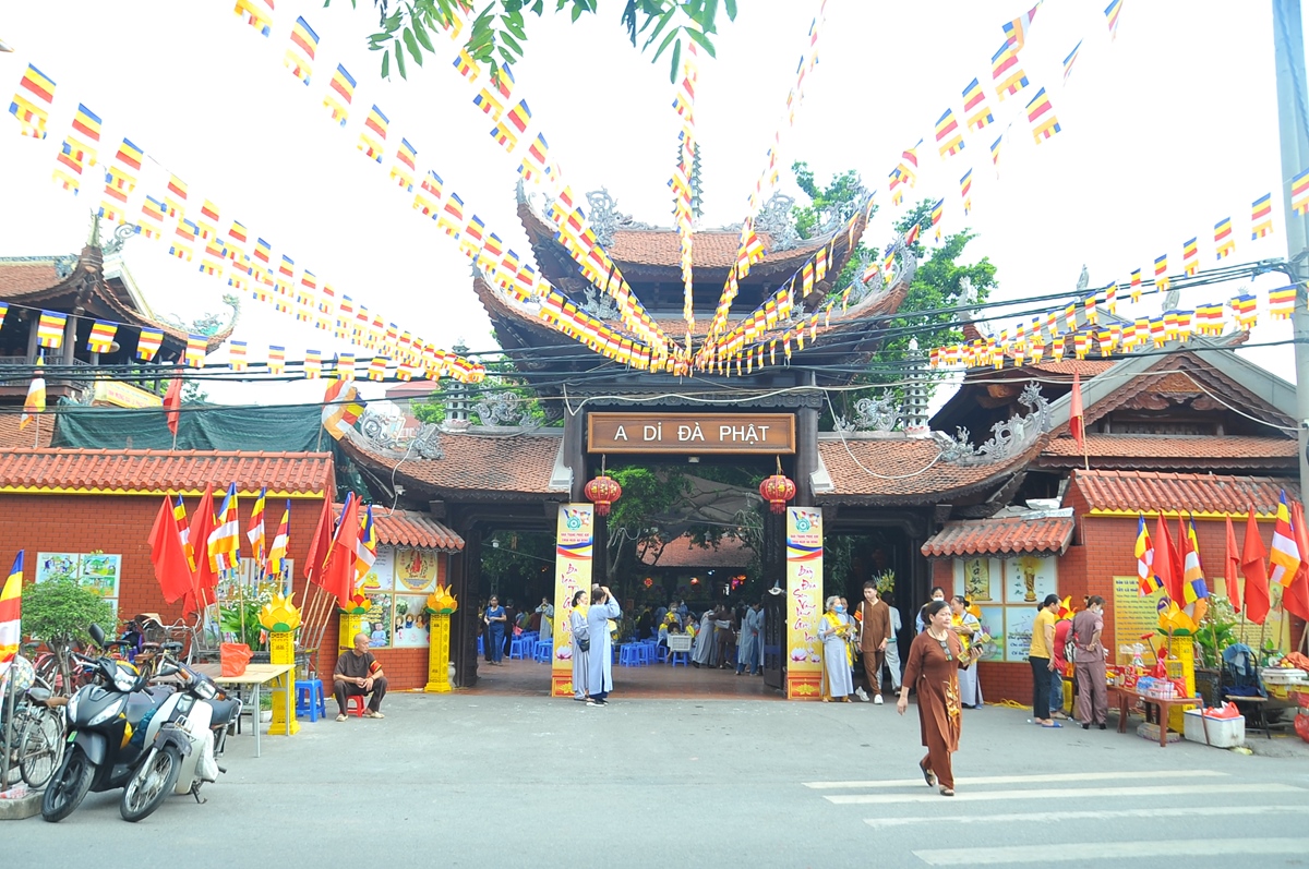 Hà Nội: Chùa Ngòi kính mừng Đại lễ Phật đản PL. 2567