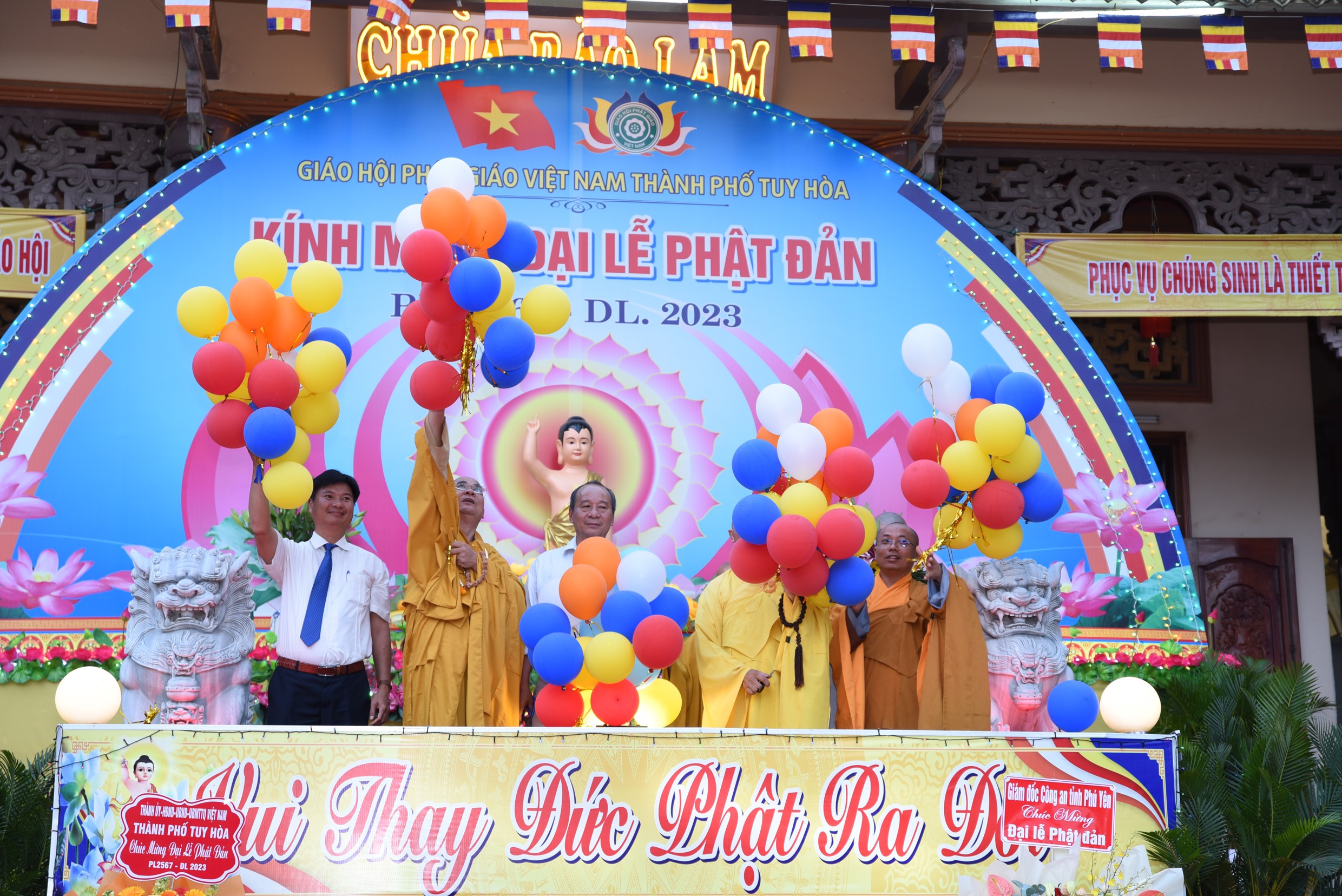 Phú Yên: Ban Trị sự GHPGVN TP.Tuy Hòa kính mừng Phật đản PL.2567