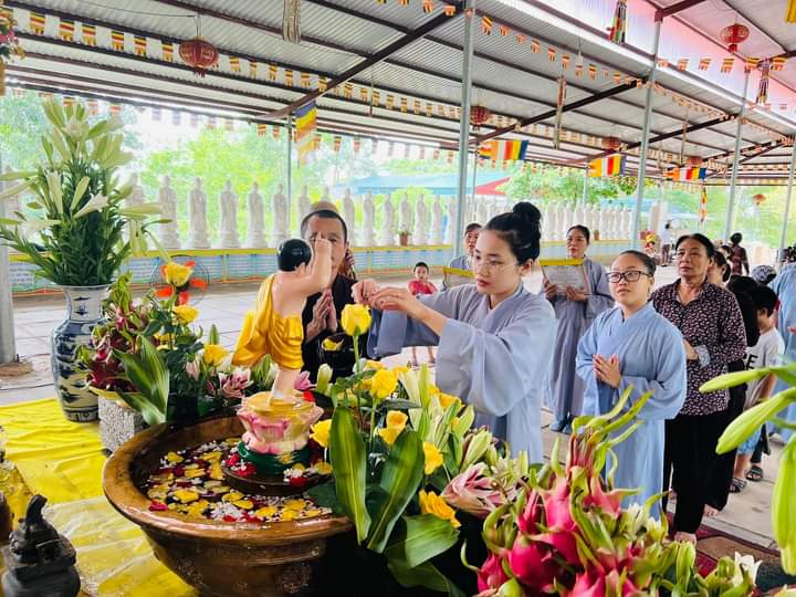 Nghệ An: Chùa Thuần Hậu trang nghiêm Đại lễ Phật đản PL.2567