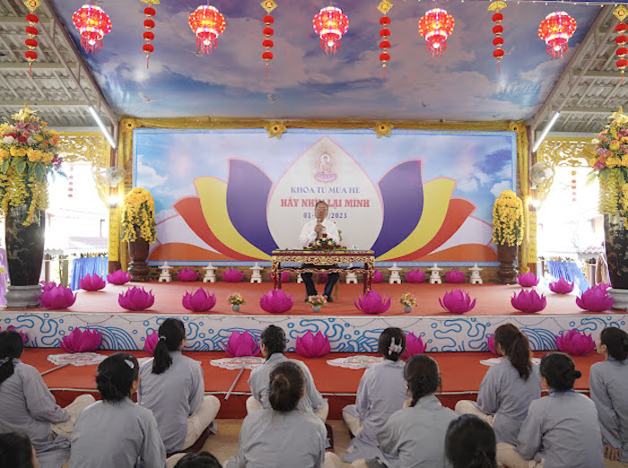 TT Huế: Thuyết trình đề tài “Phật giáo và dân tộc” tại khoá tu mùa hè năm 2023