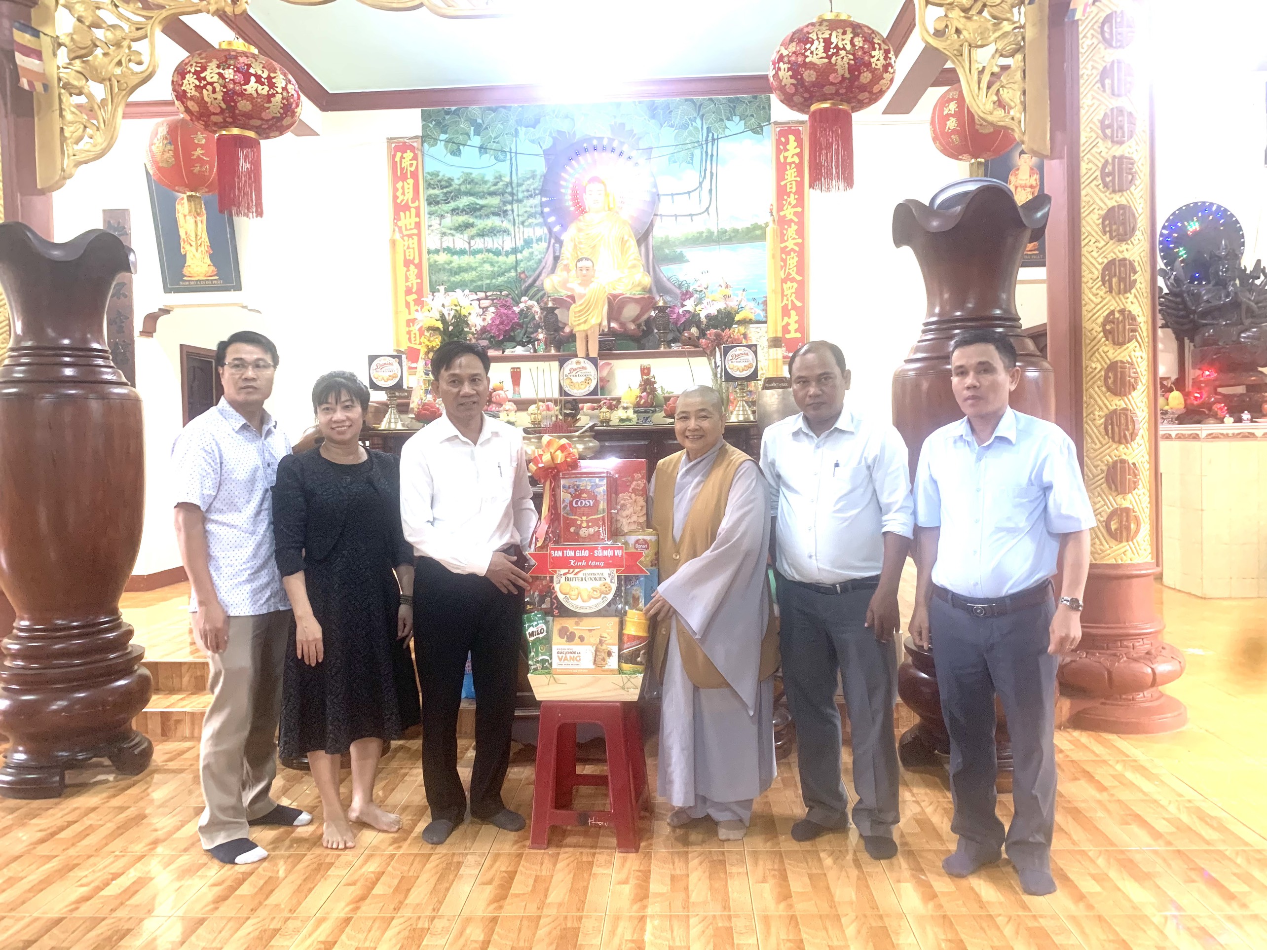 Bình Phước: Ban Tôn giáo - Sở Nội Vụ tỉnh thăm và tặng quà chùa Từ Quang nhân mùa An cư kiết hạ PL.2567